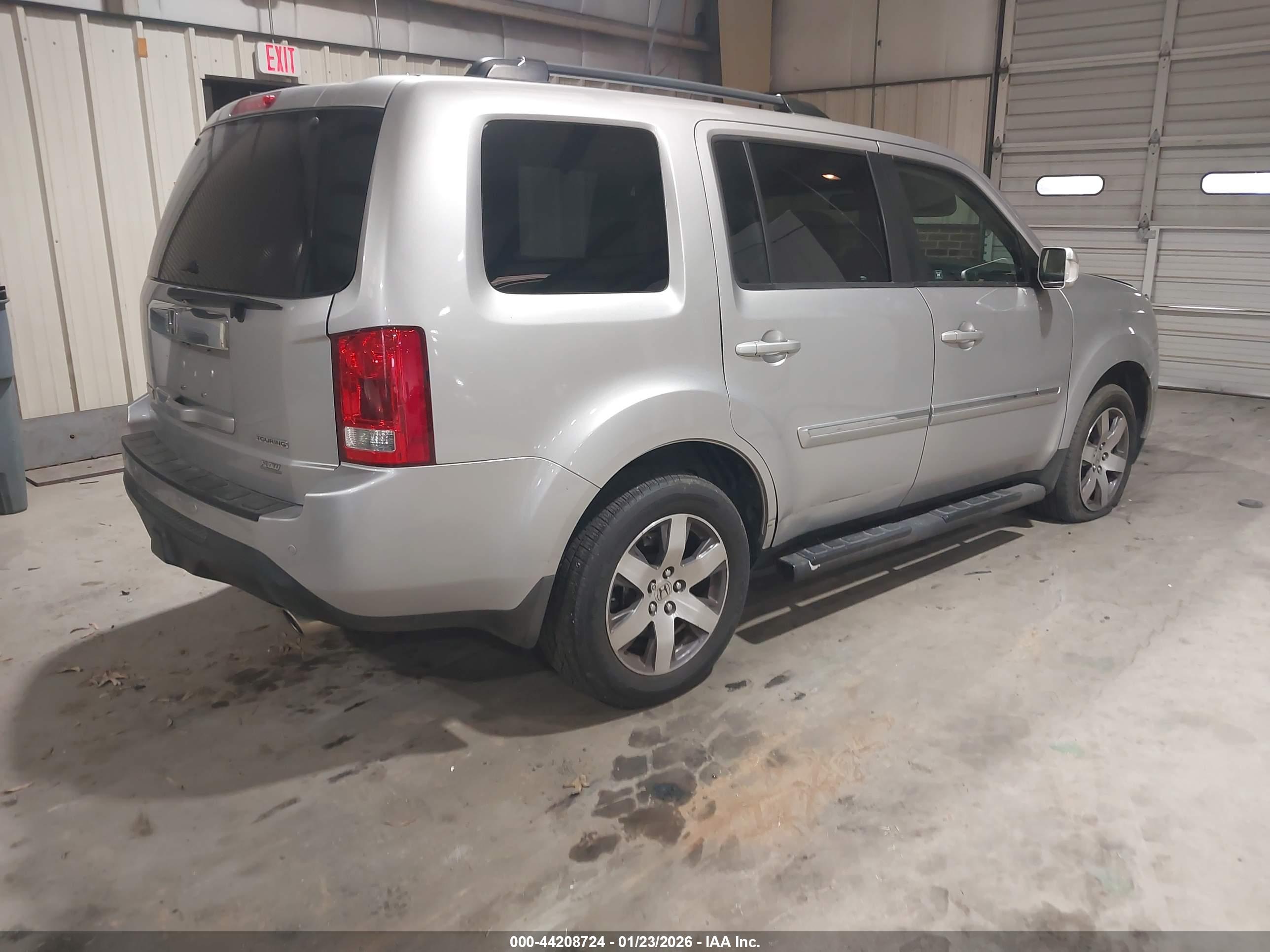 HONDA PILOT image 4