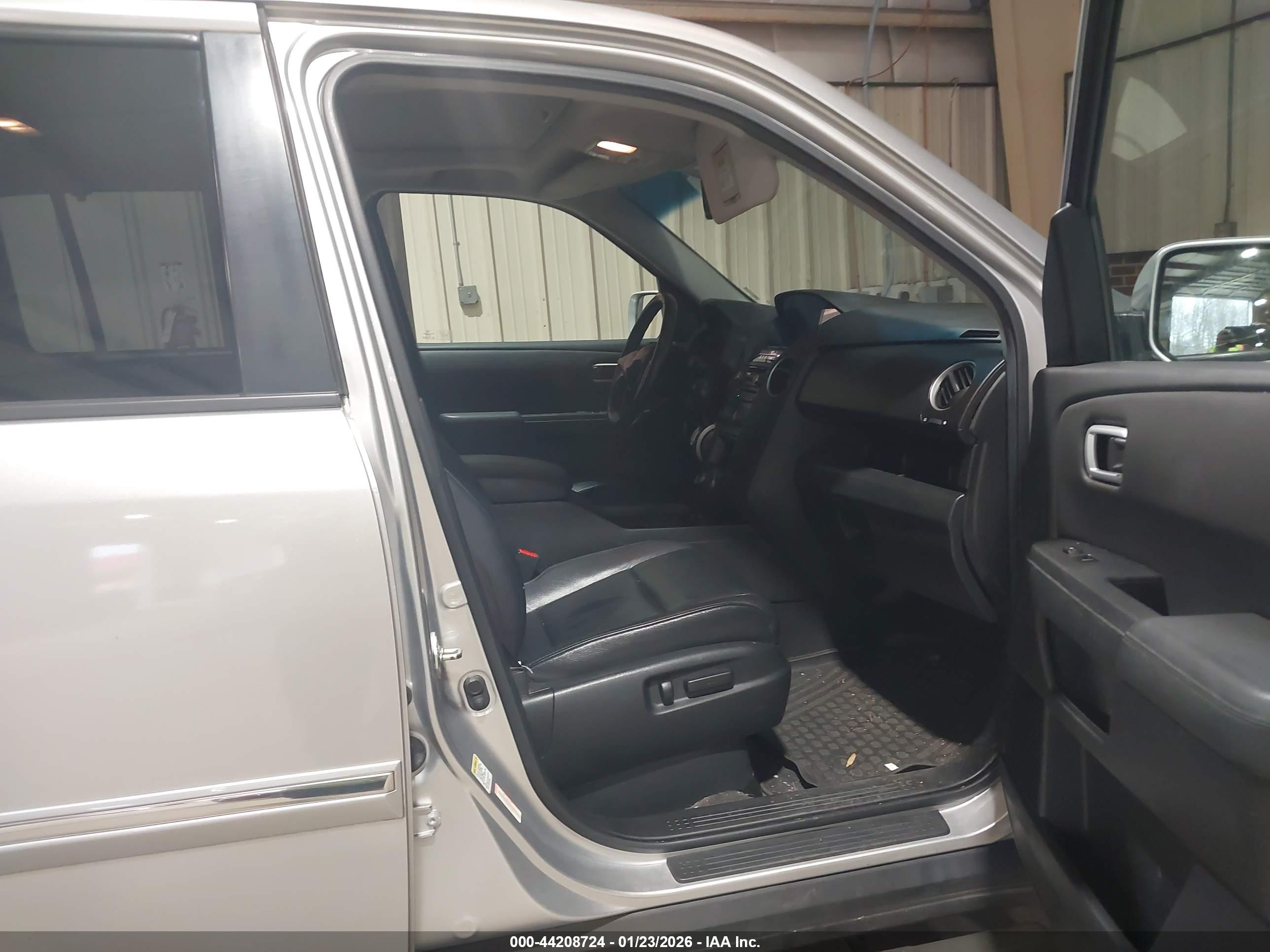HONDA PILOT image 5