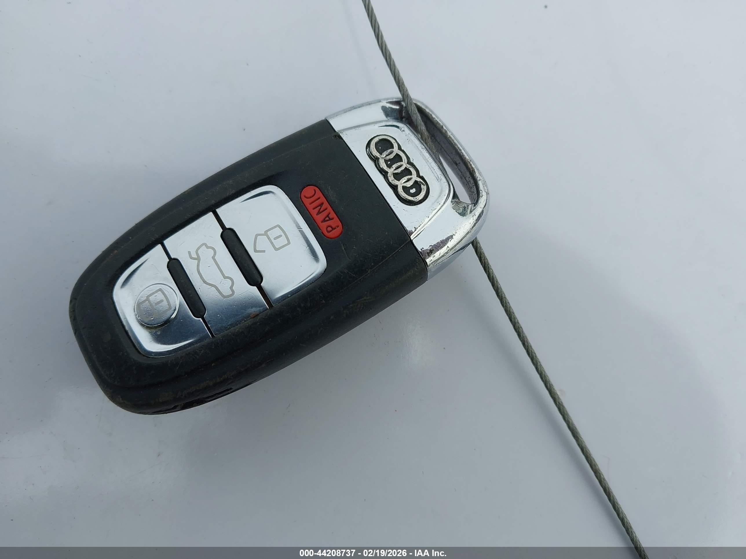 AUDI A6 image 11