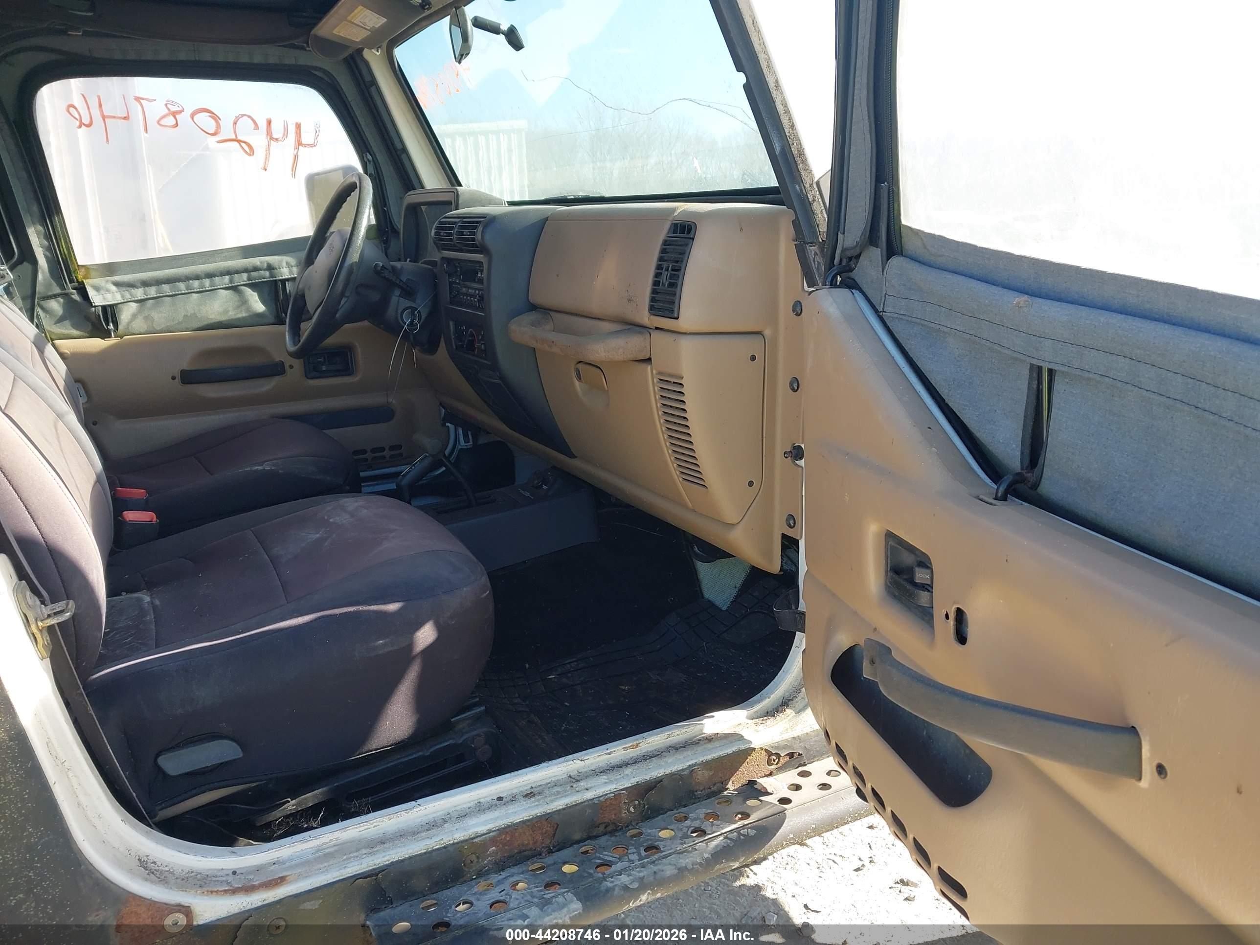 JEEP WRANGLER image 5