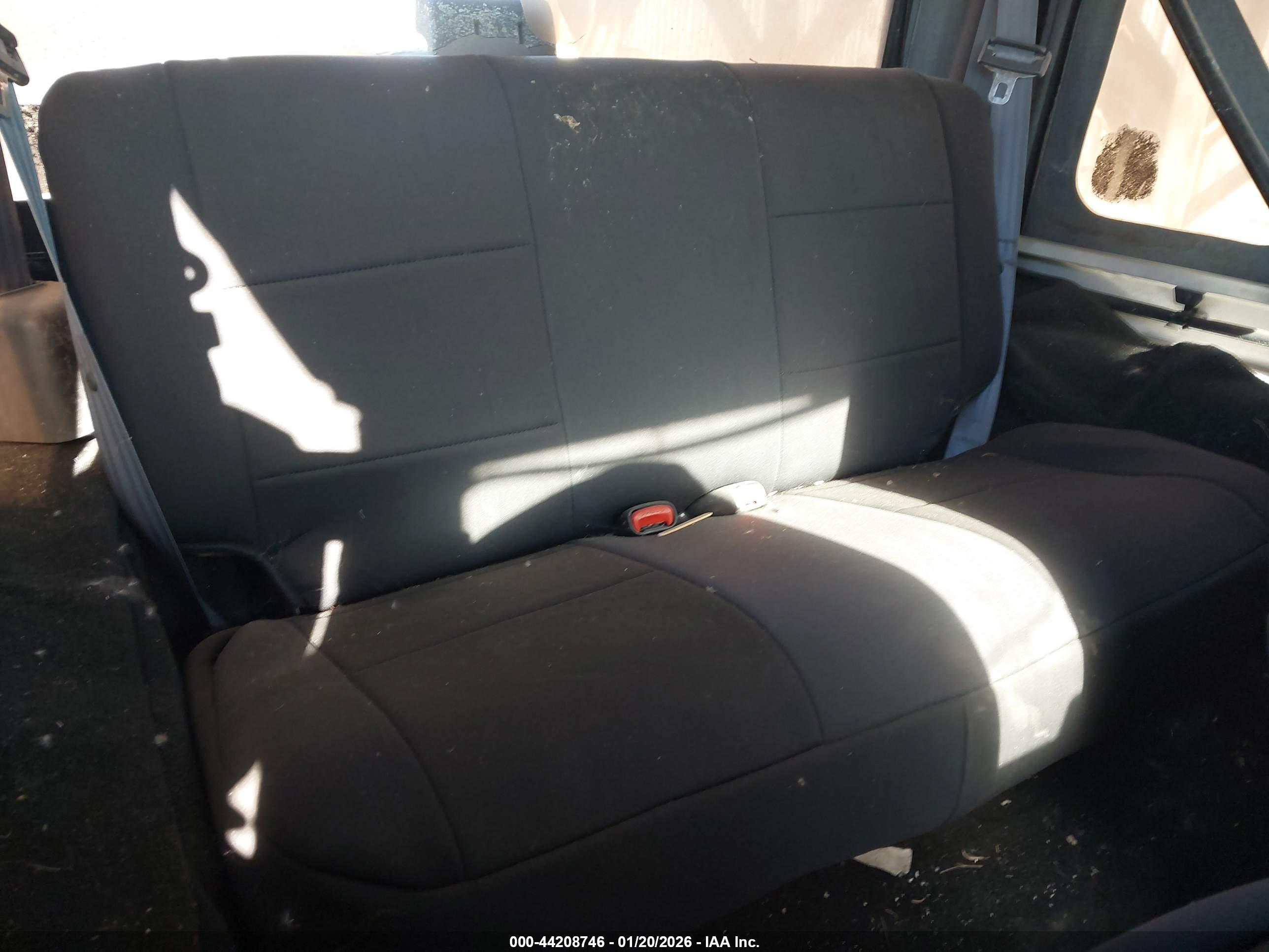 JEEP WRANGLER image 8