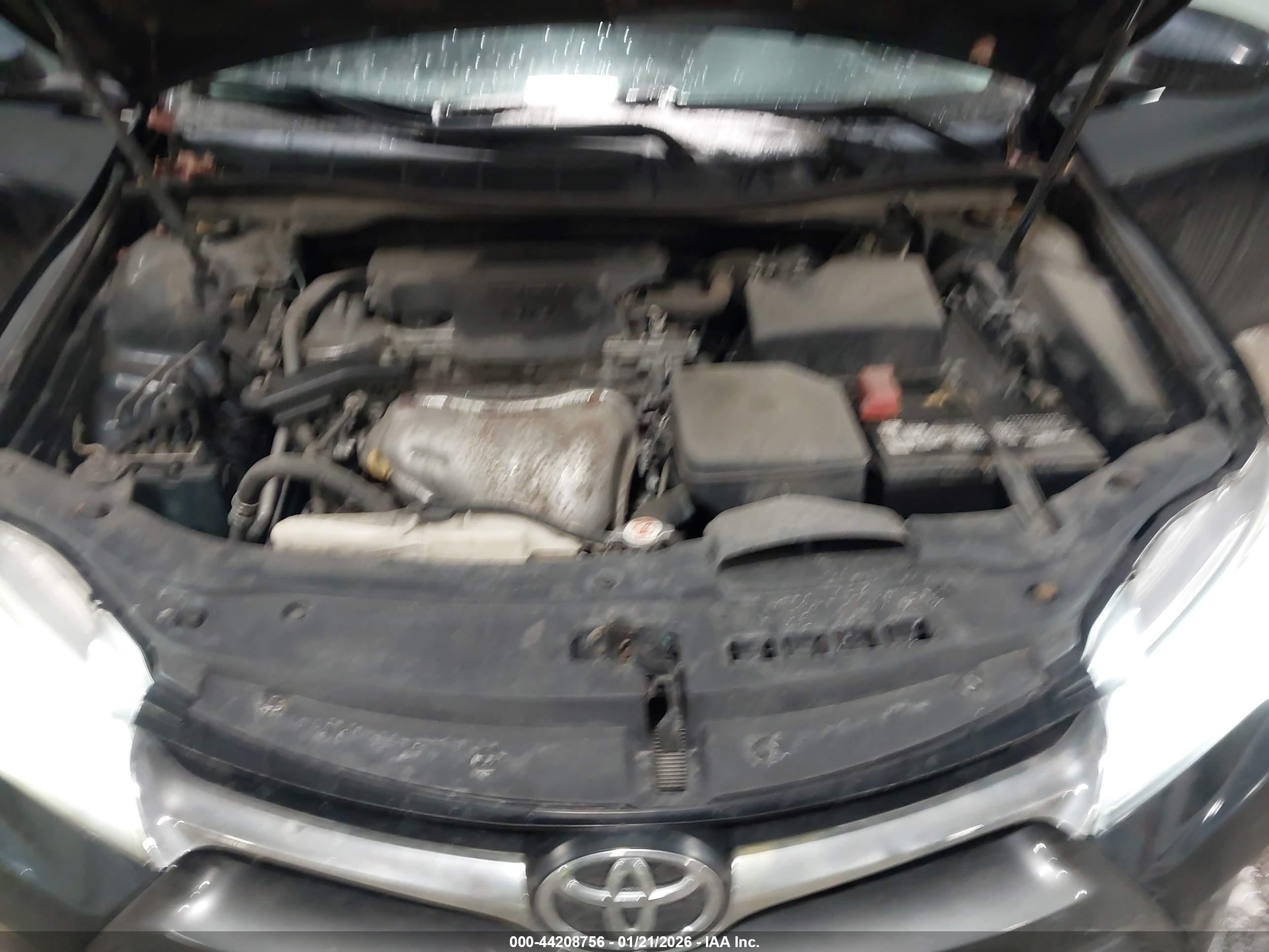 TOYOTA CAMRY image 10