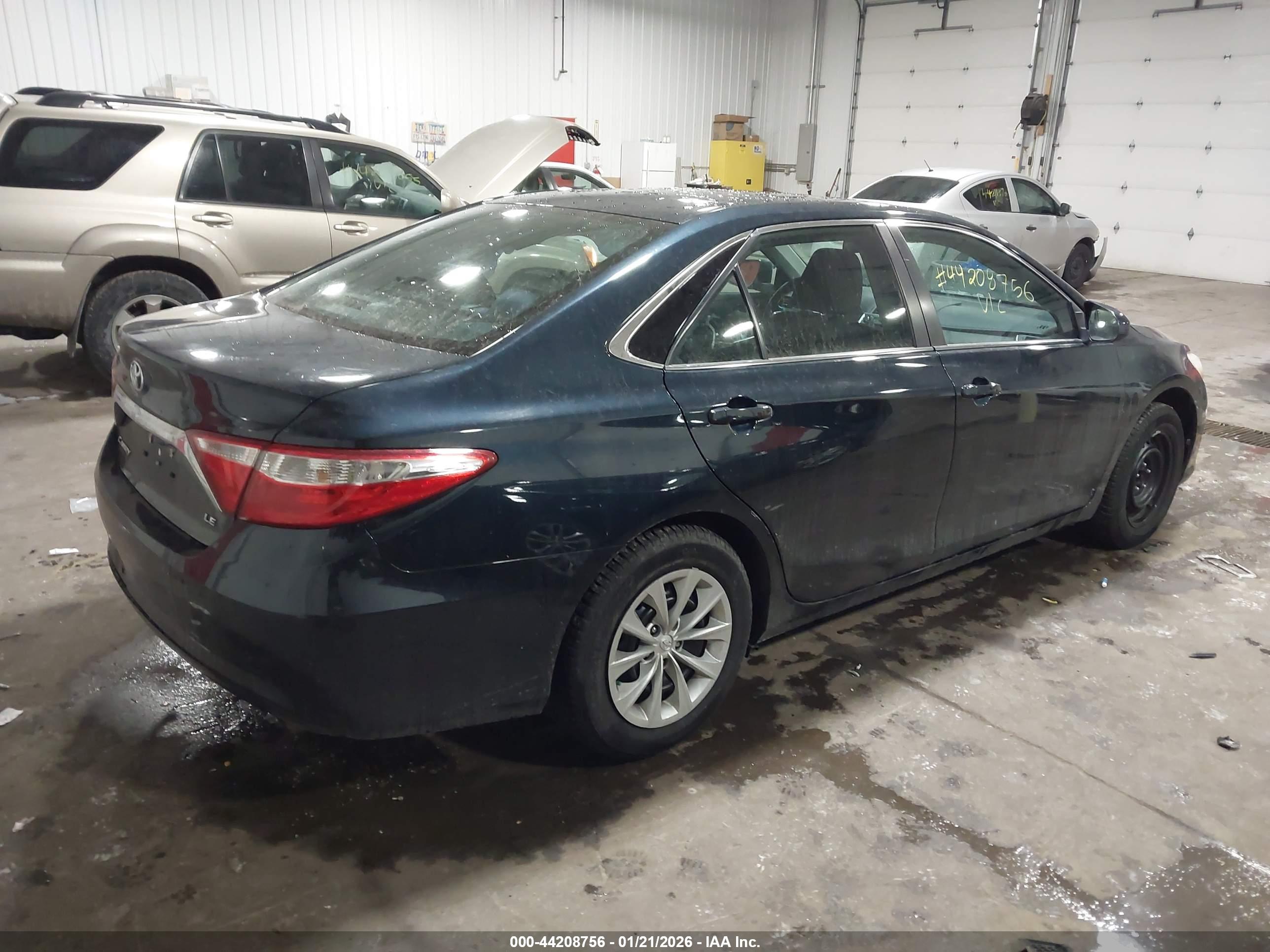 TOYOTA CAMRY image 4