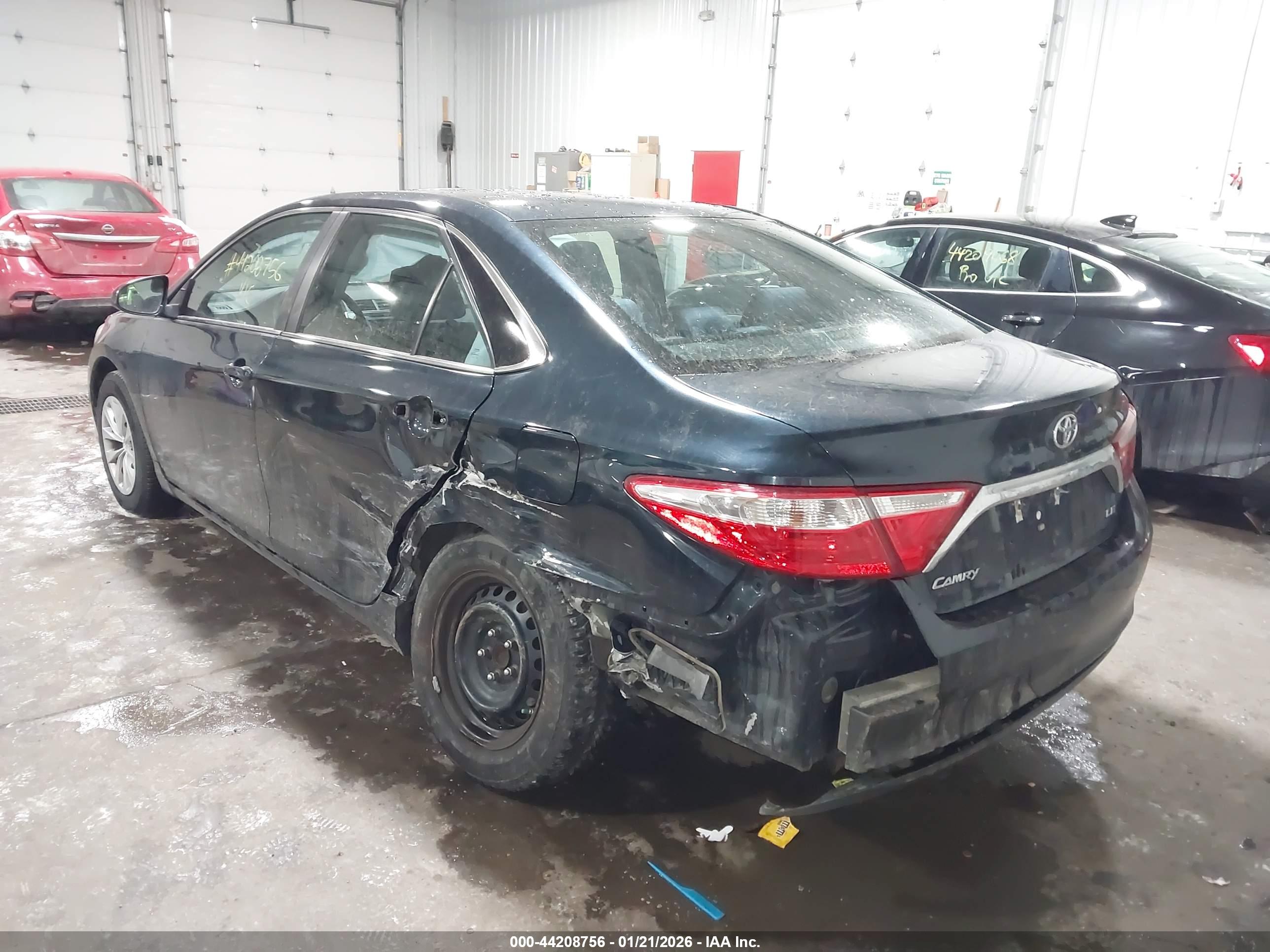 TOYOTA CAMRY image 6