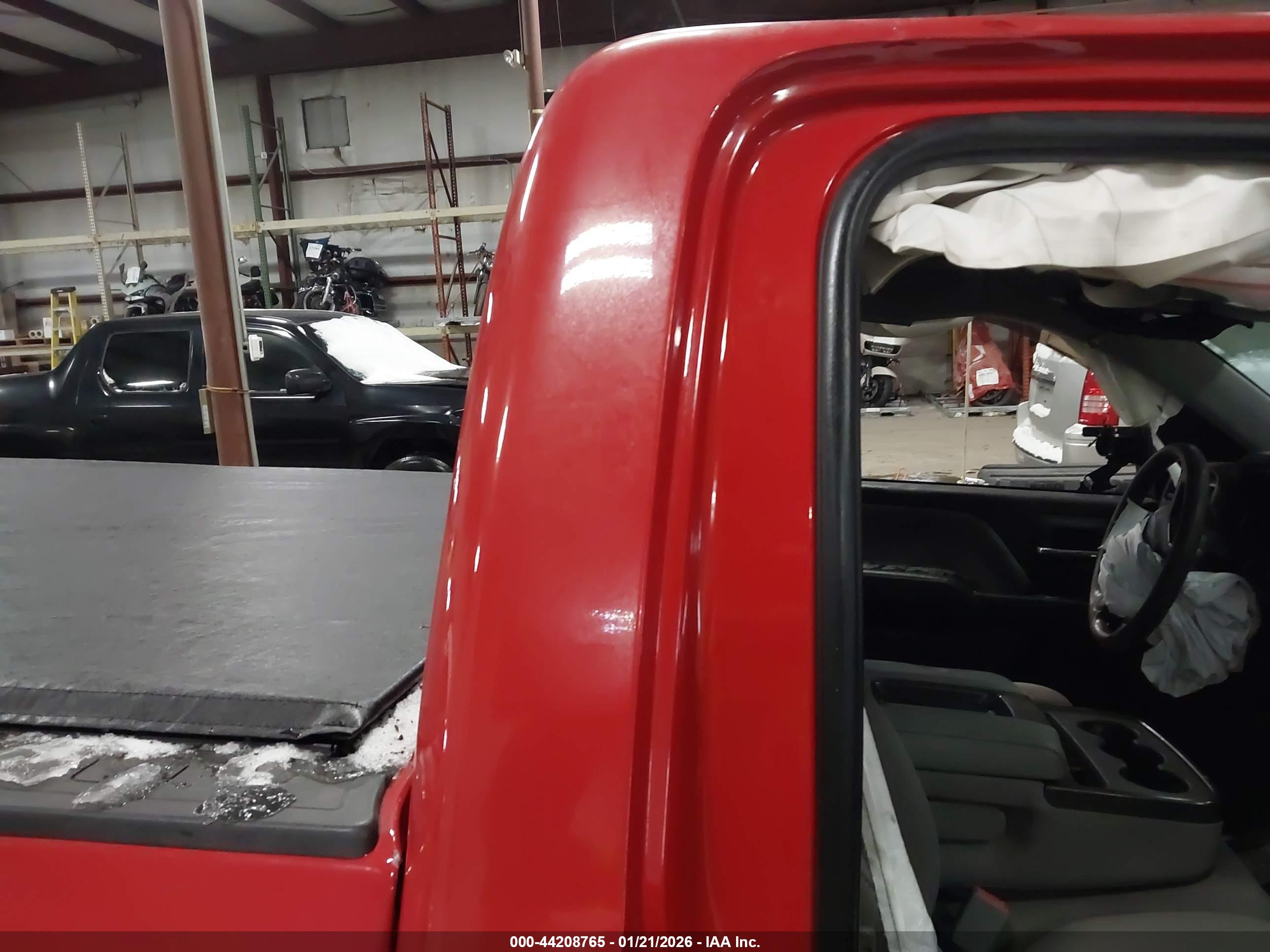 CHEVROLET SILVERADO image 8
