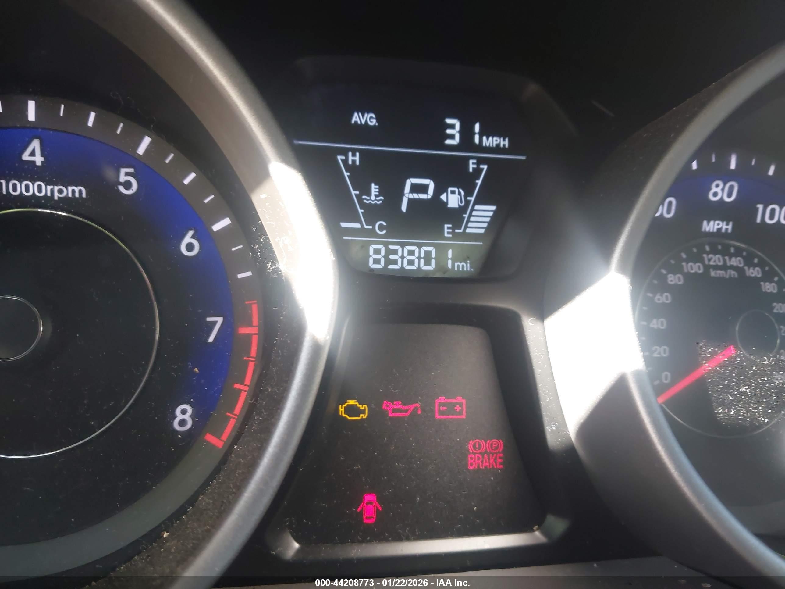HYUNDAI ELANTRA image 7