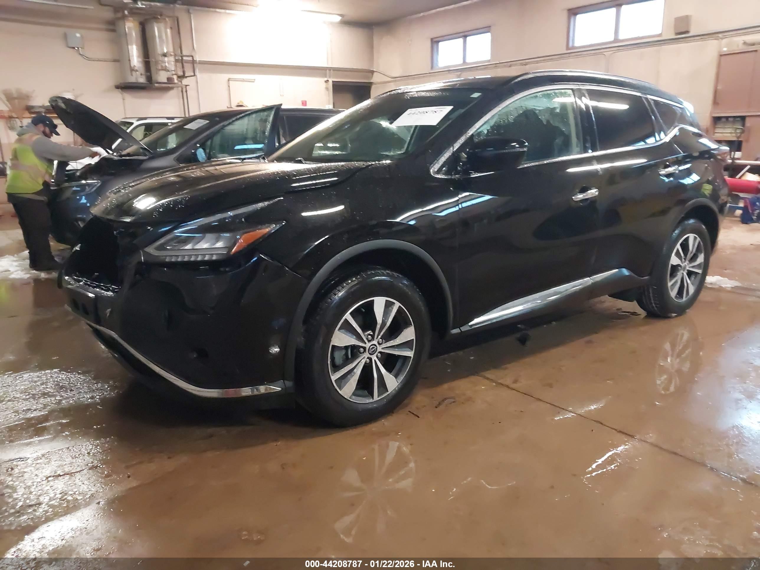 NISSAN MURANO image 2