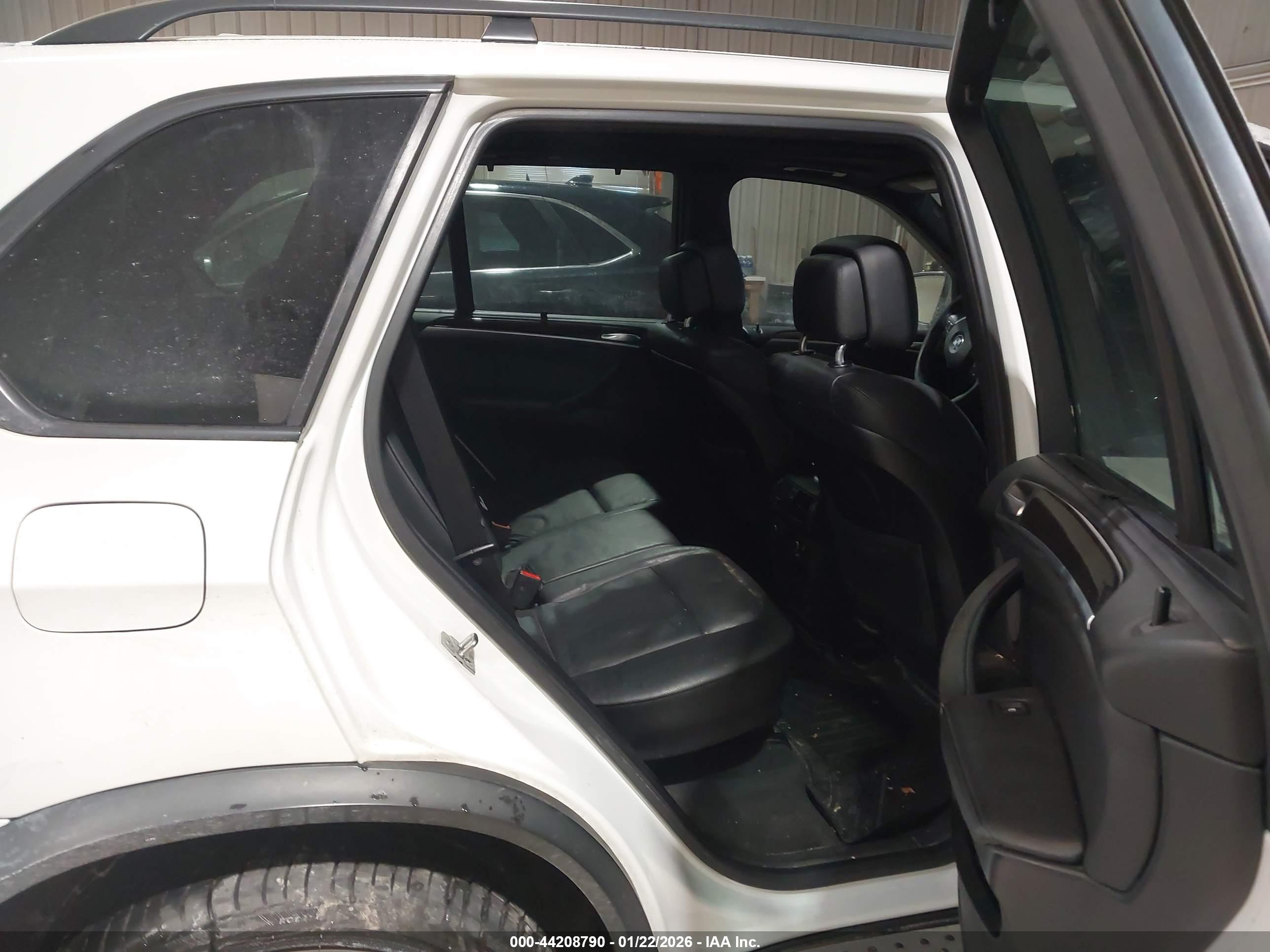 BMW X5 image 8