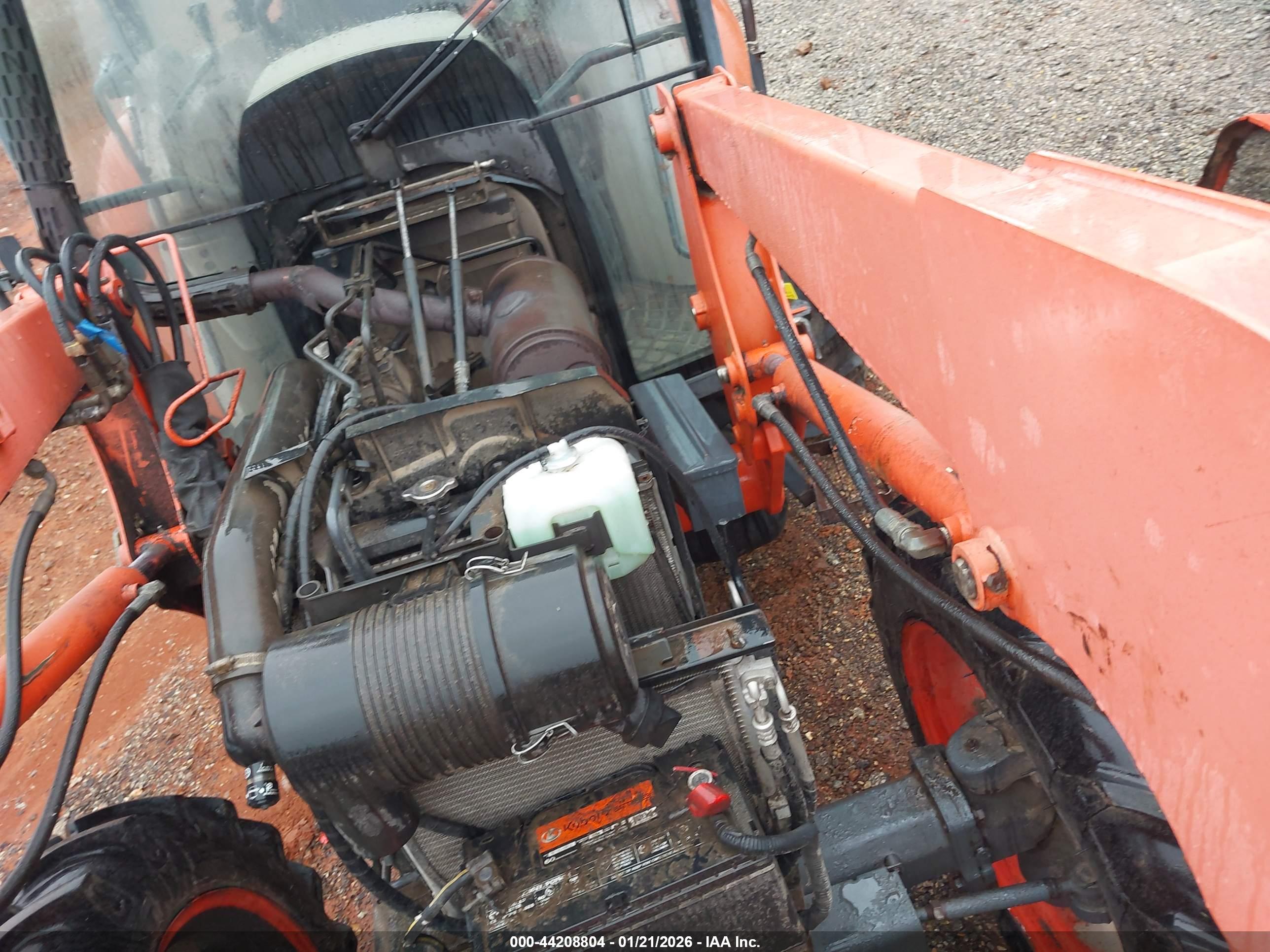 KUBOTA M7040D image 10