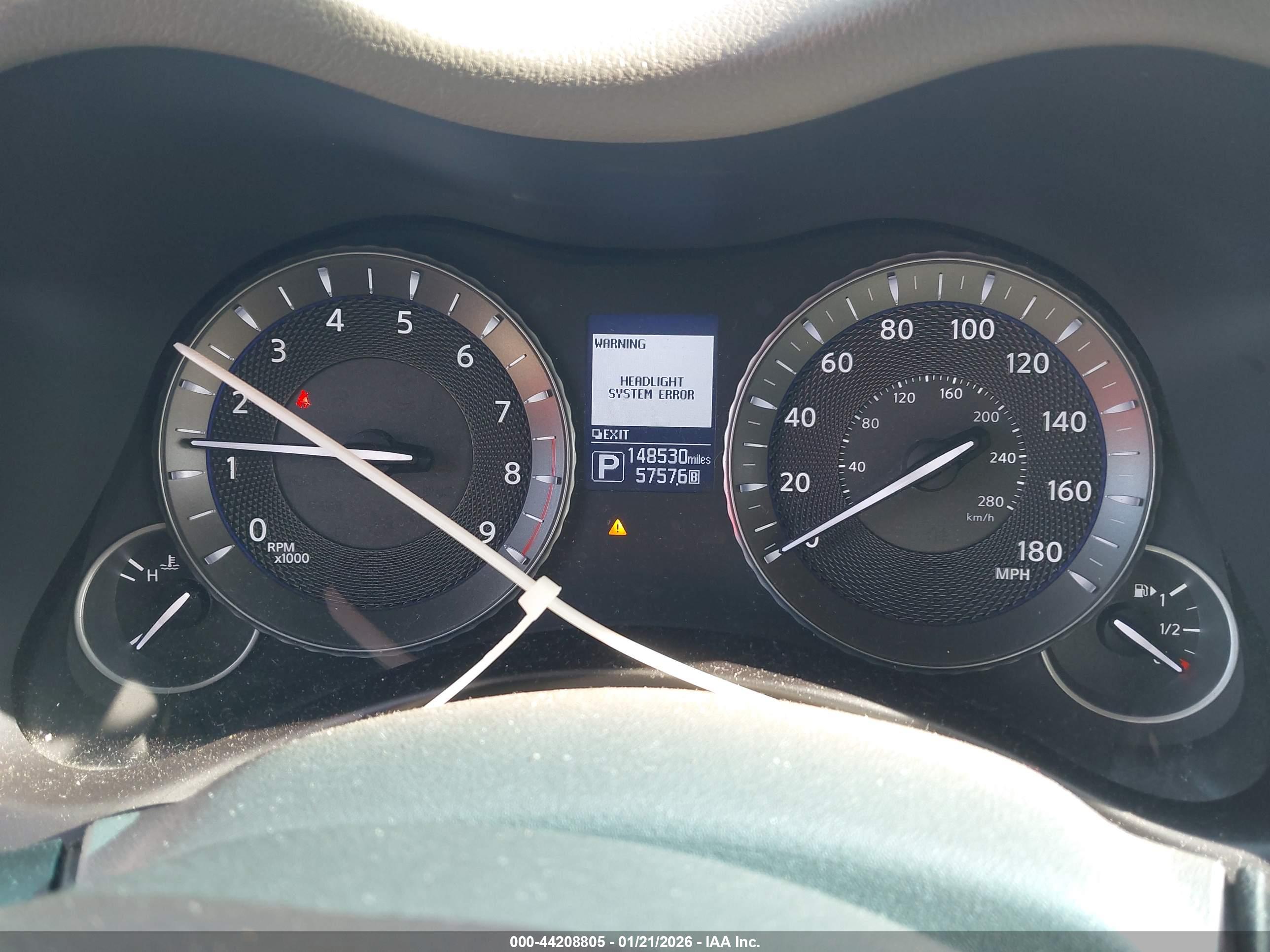 INFINITI Q70L image 7