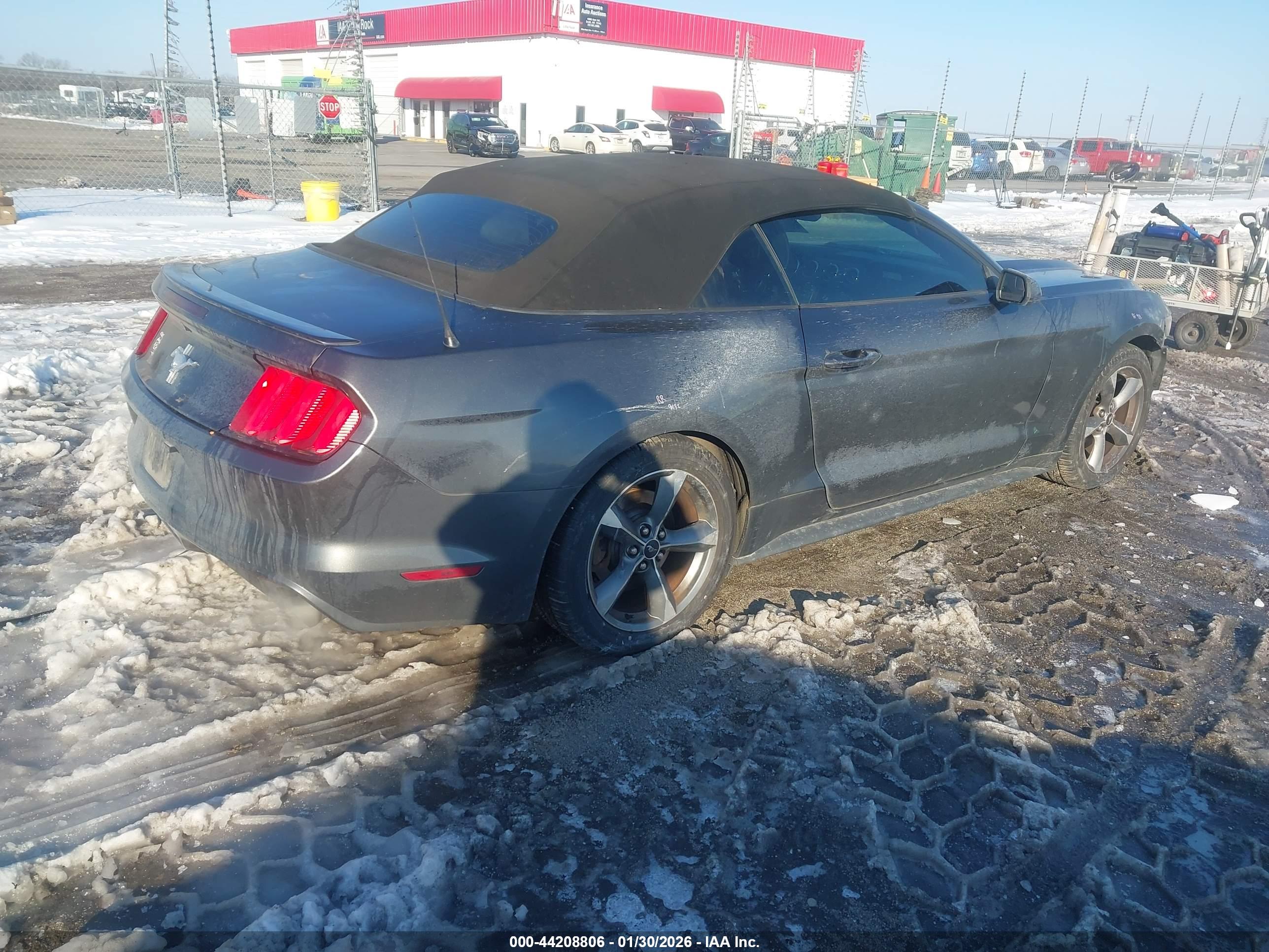 FORD MUSTANG image 4