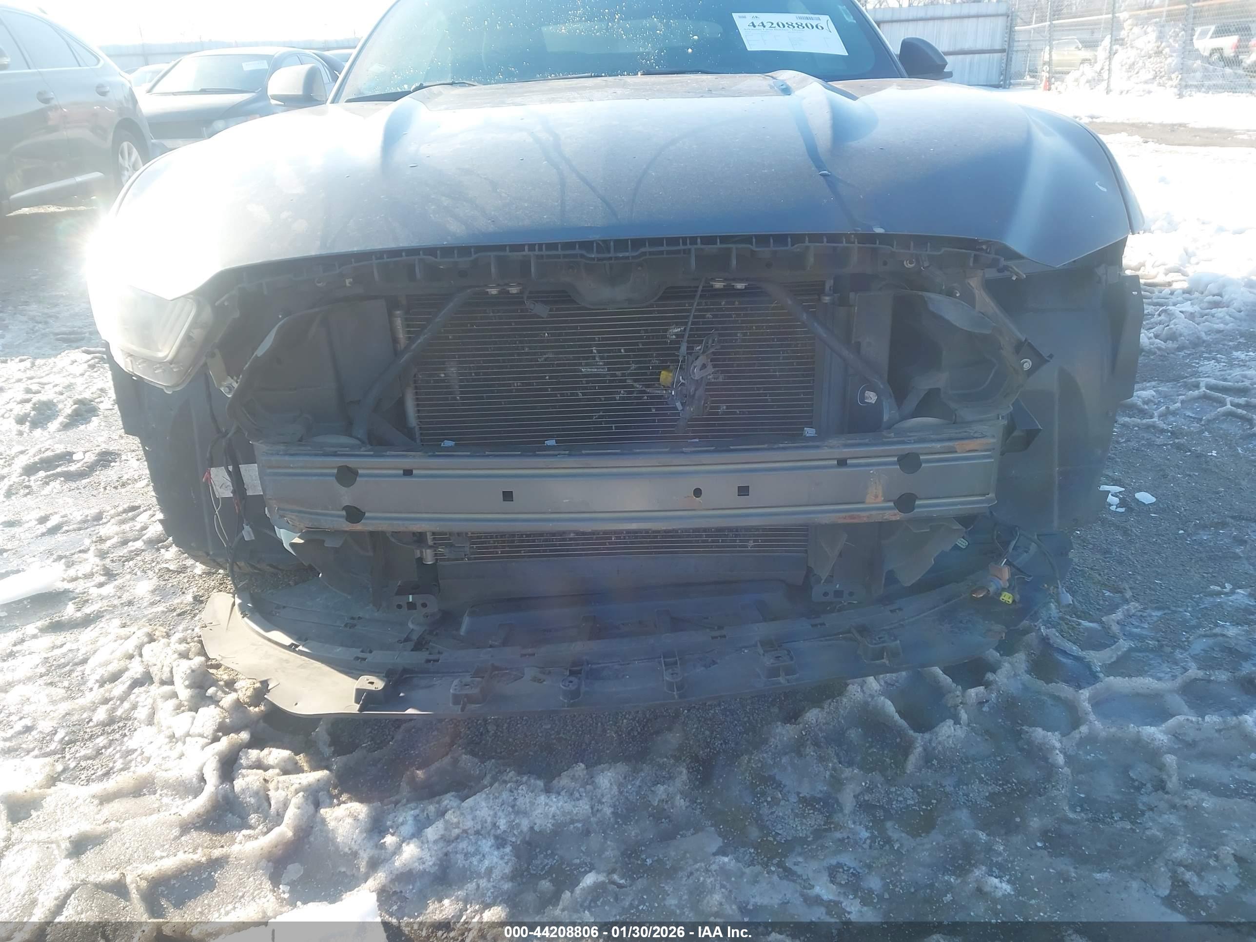 FORD MUSTANG image 6
