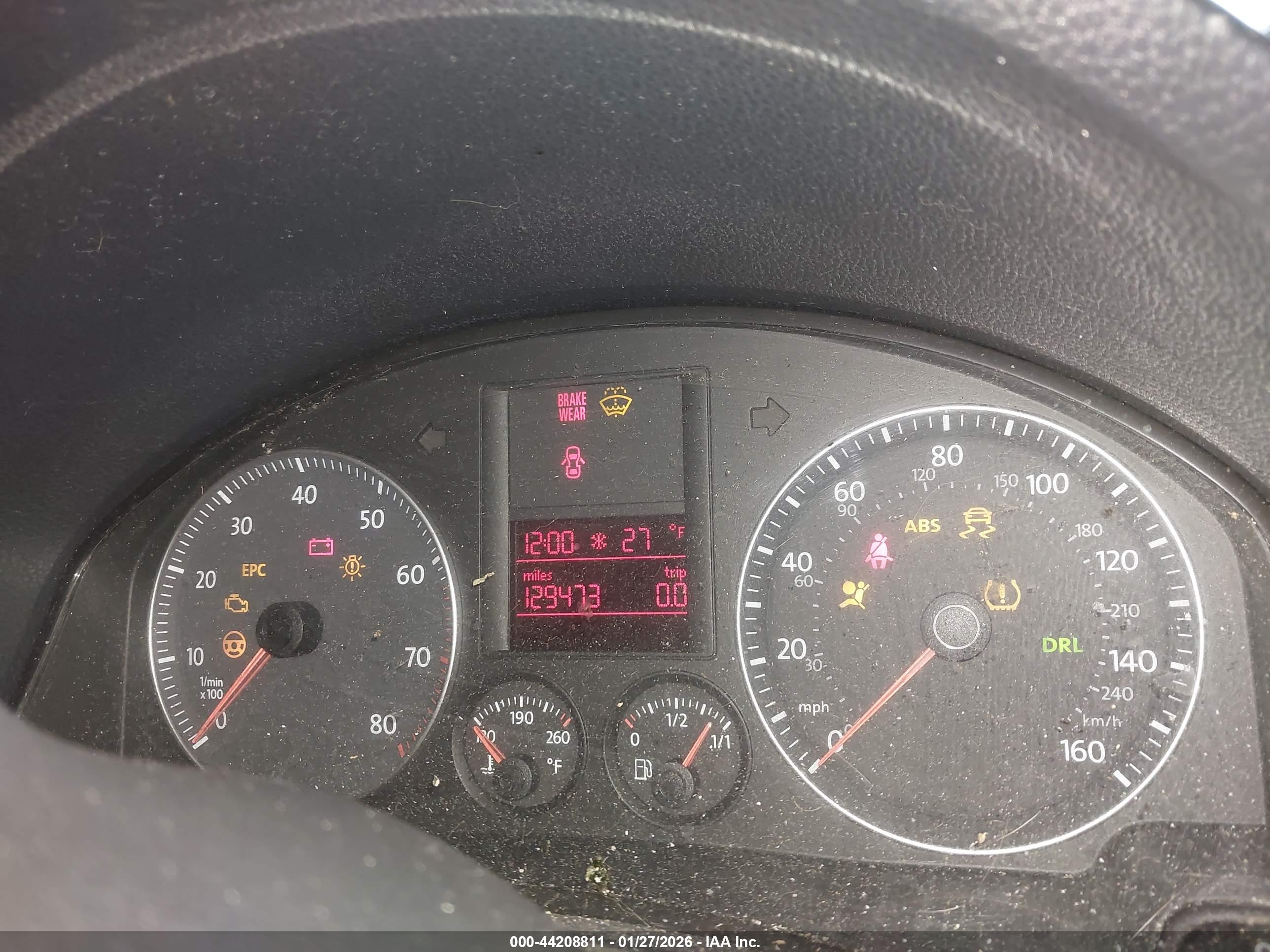 VOLKSWAGEN JETTA image 7