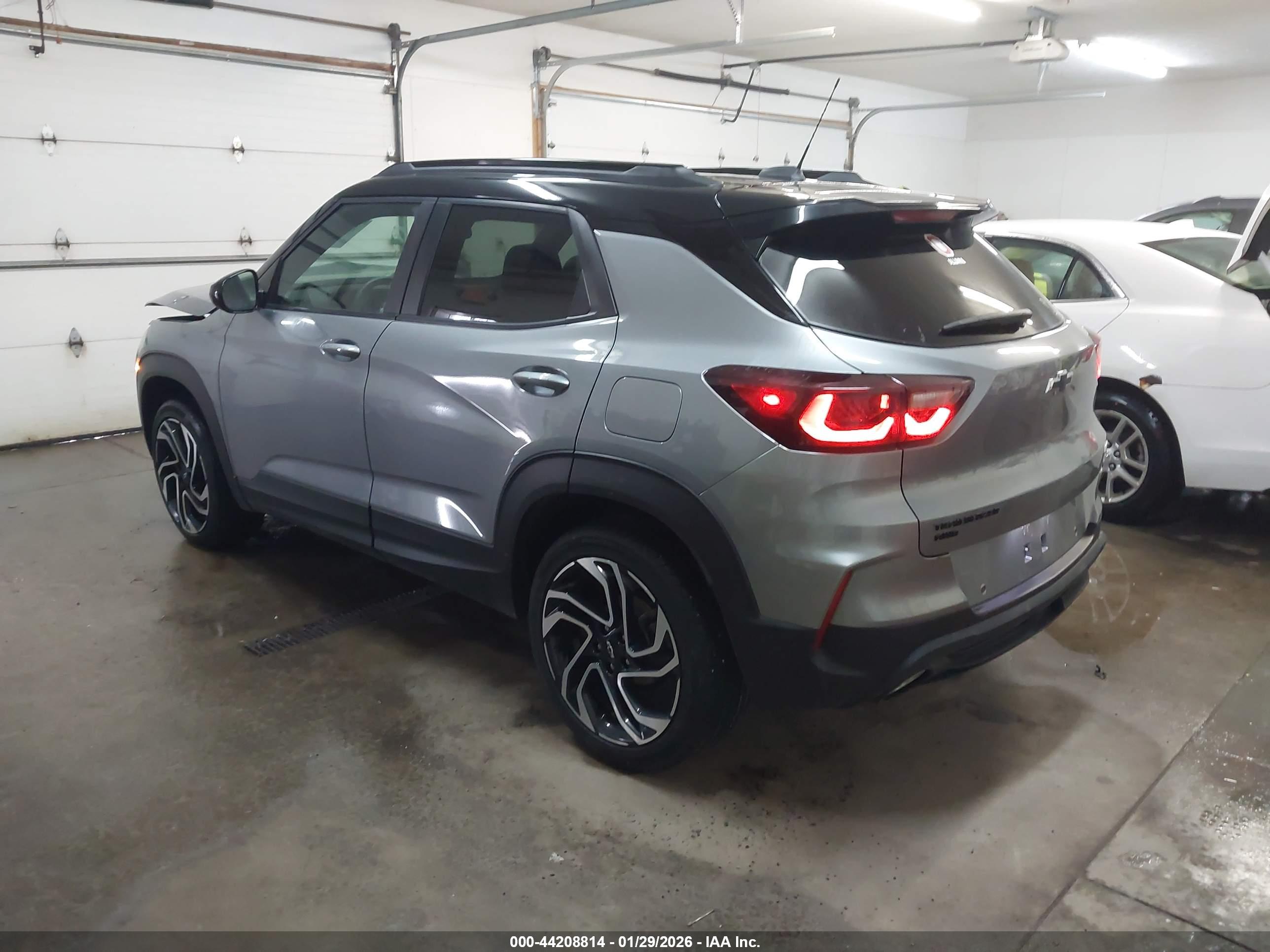 CHEVROLET TRAILBLAZER image 3