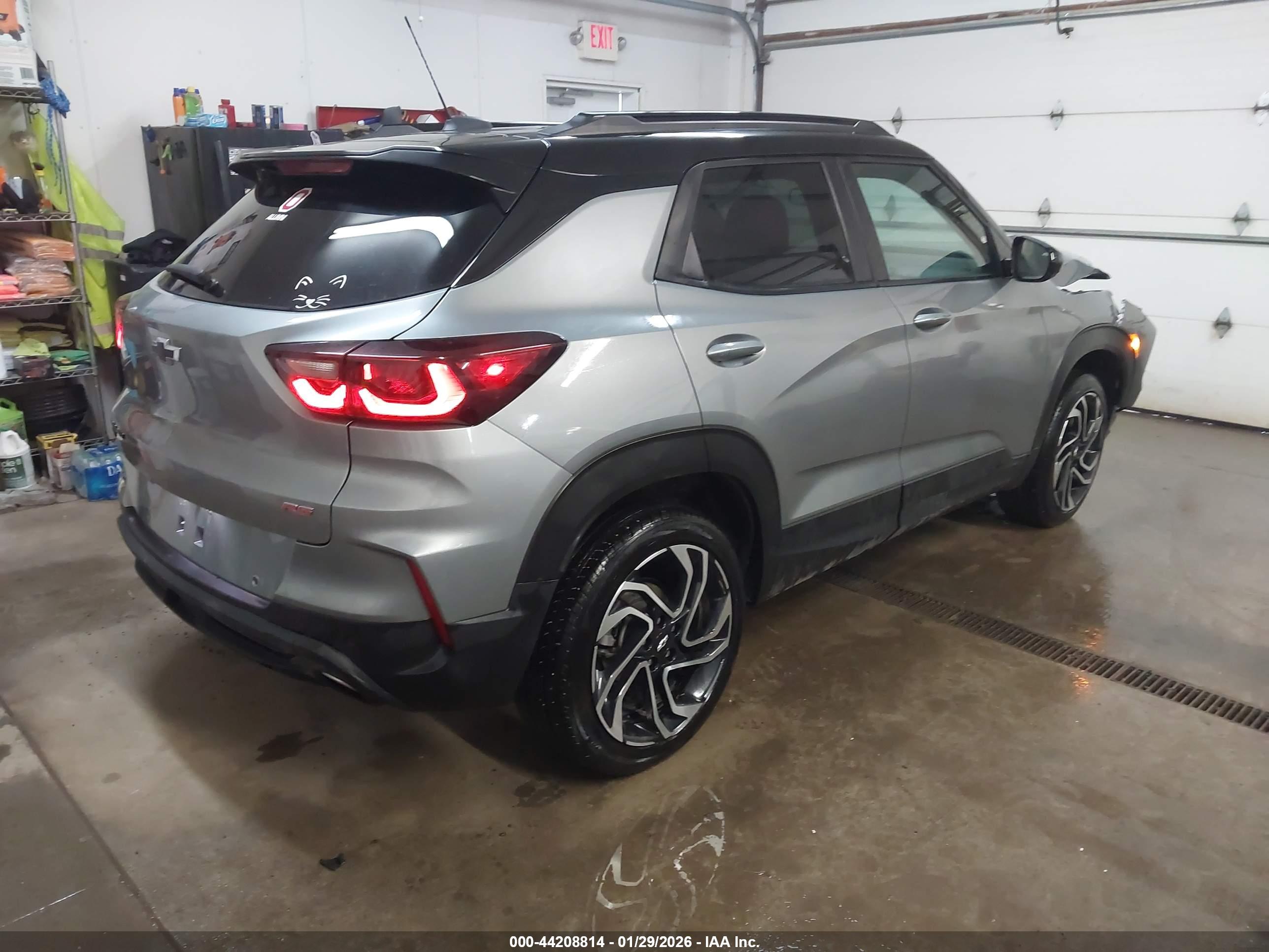 CHEVROLET TRAILBLAZER image 4
