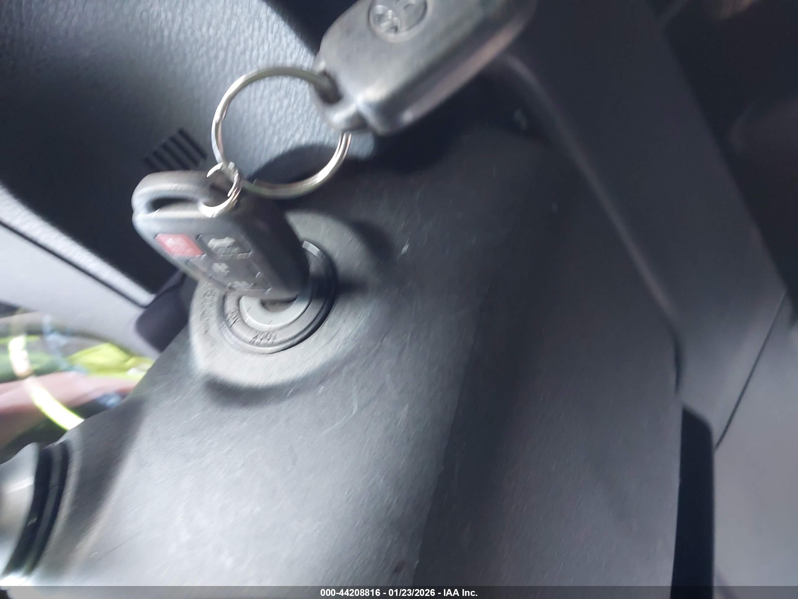 TOYOTA COROLLA image 11
