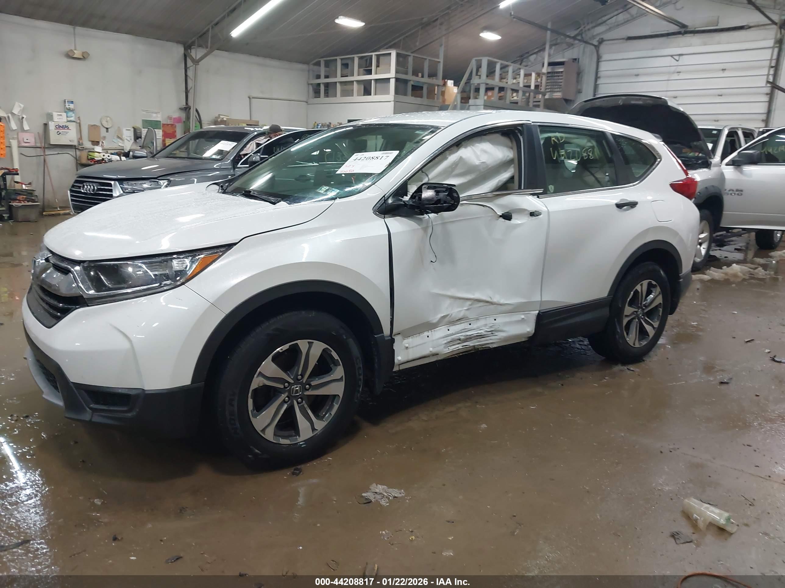 HONDA CR-V image 2