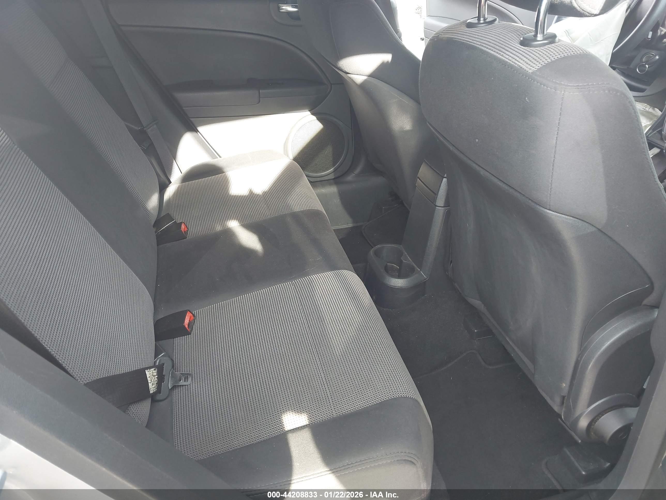 DODGE CALIBER image 8