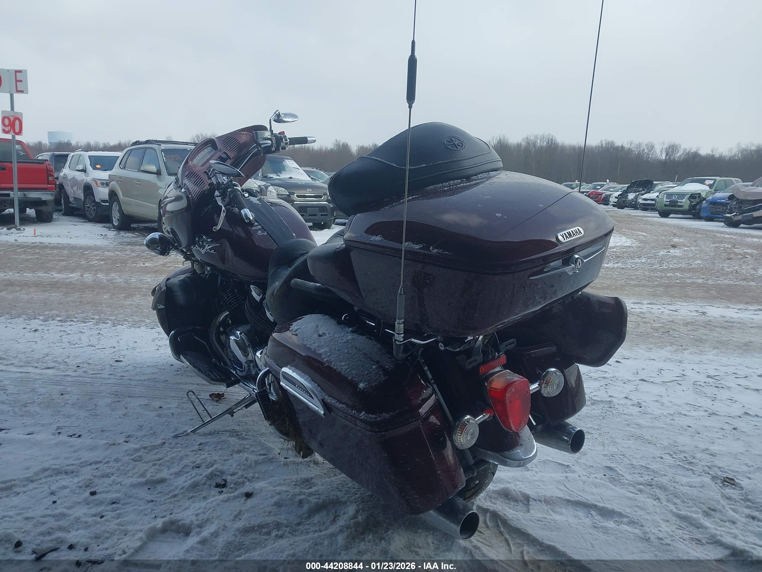 YAMAHA XVZ13 image 3