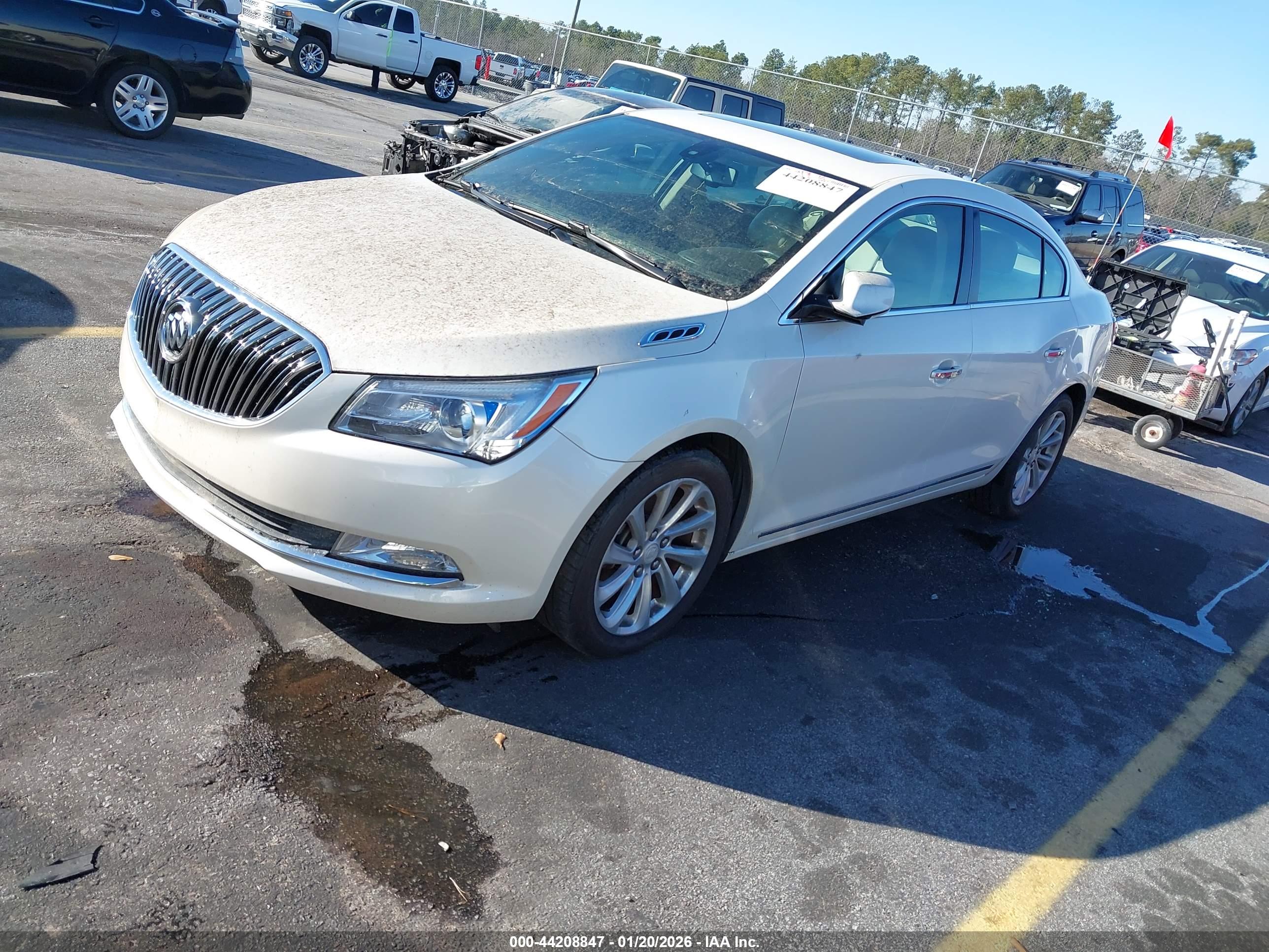 BUICK LACROSSE image 2