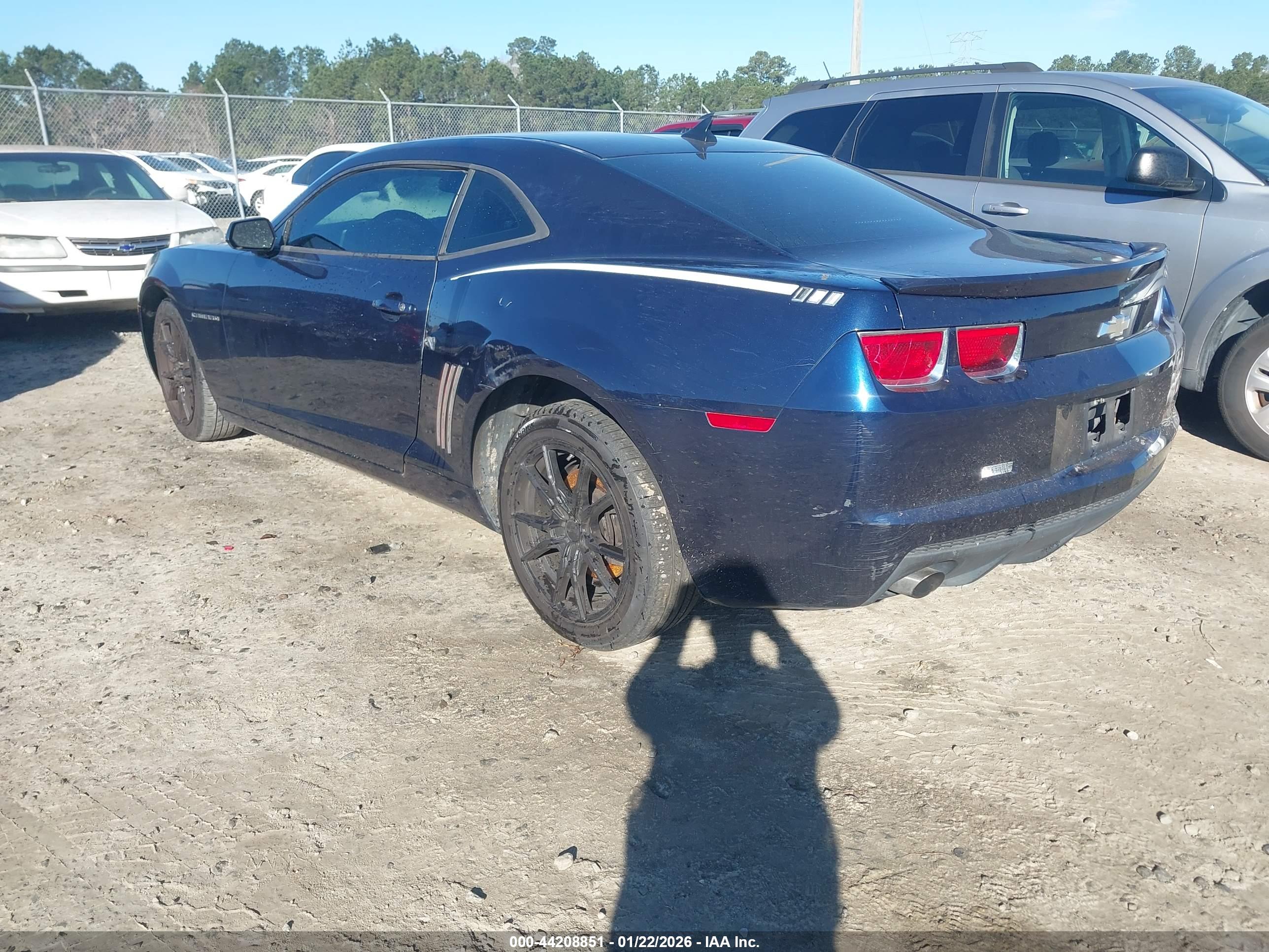 CHEVROLET CAMARO image 3