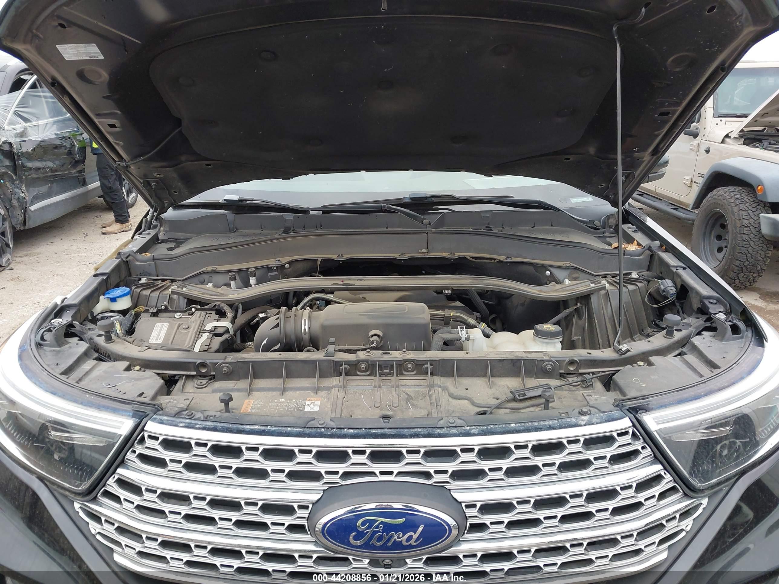 FORD EXPLORER image 10