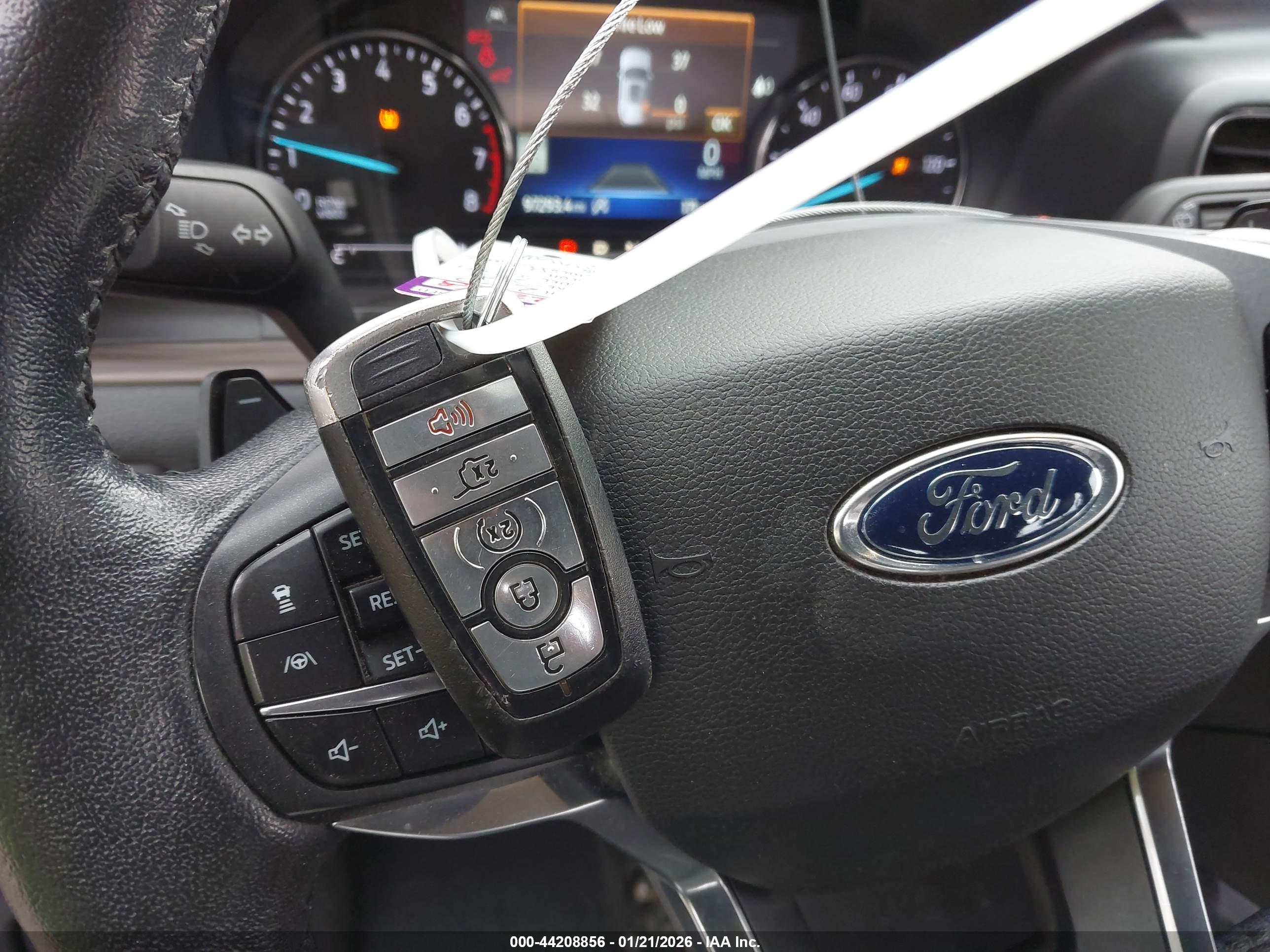 FORD EXPLORER image 11