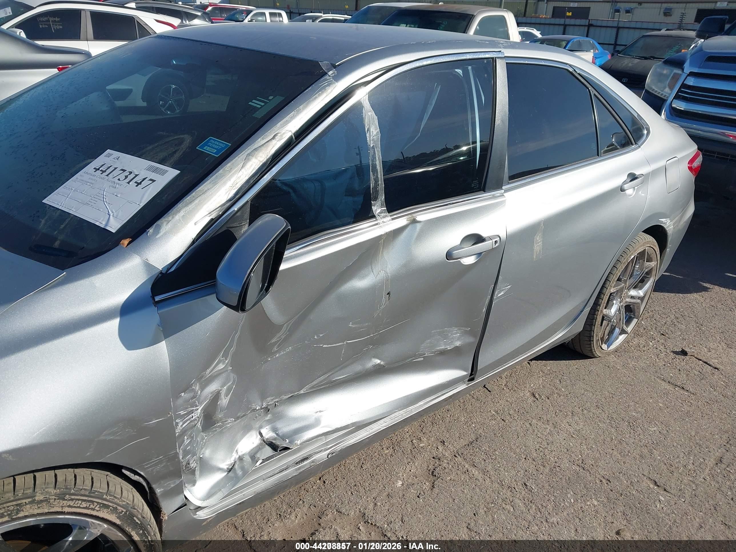 TOYOTA CAMRY image 6