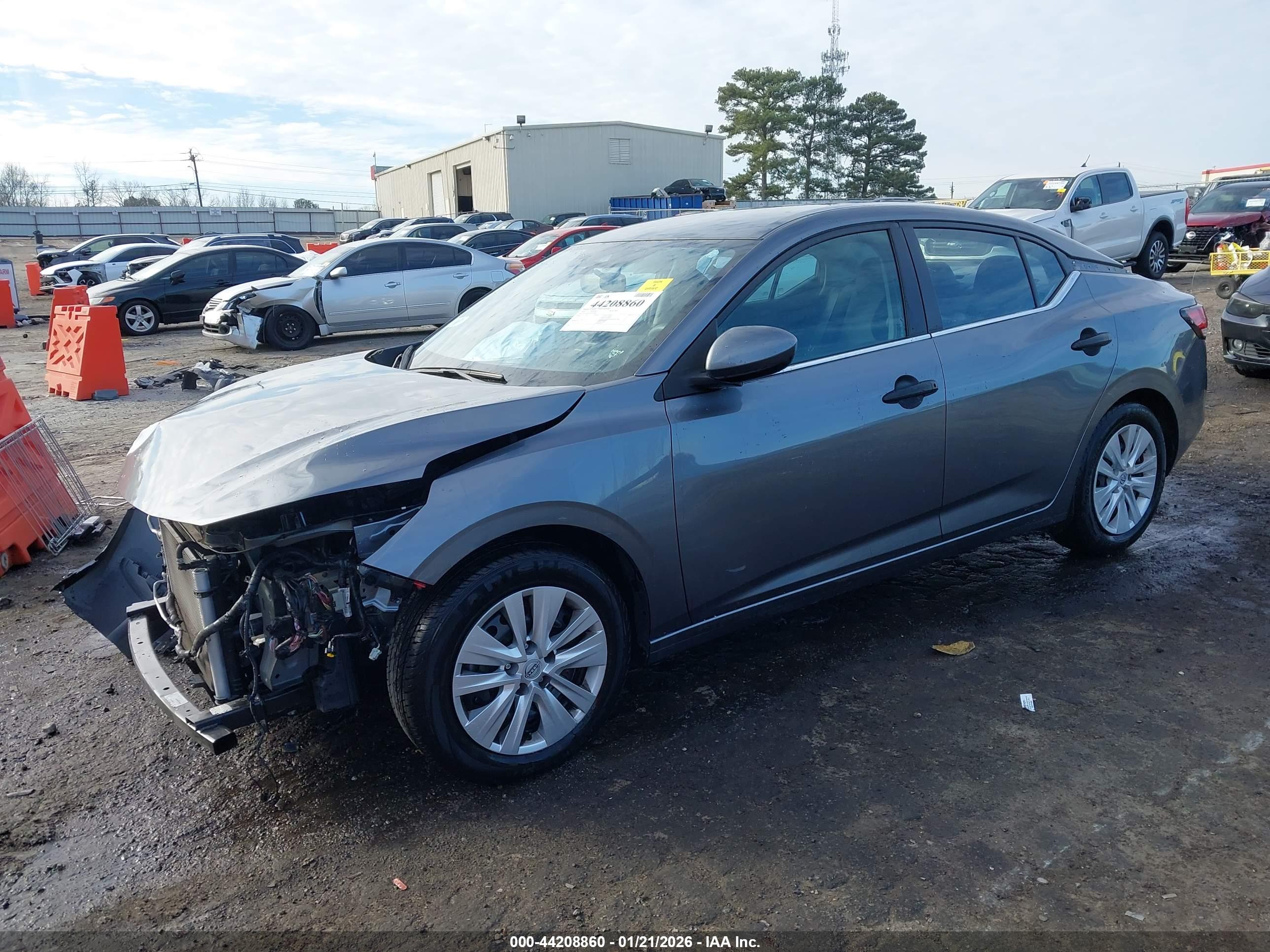 NISSAN SENTRA image 2
