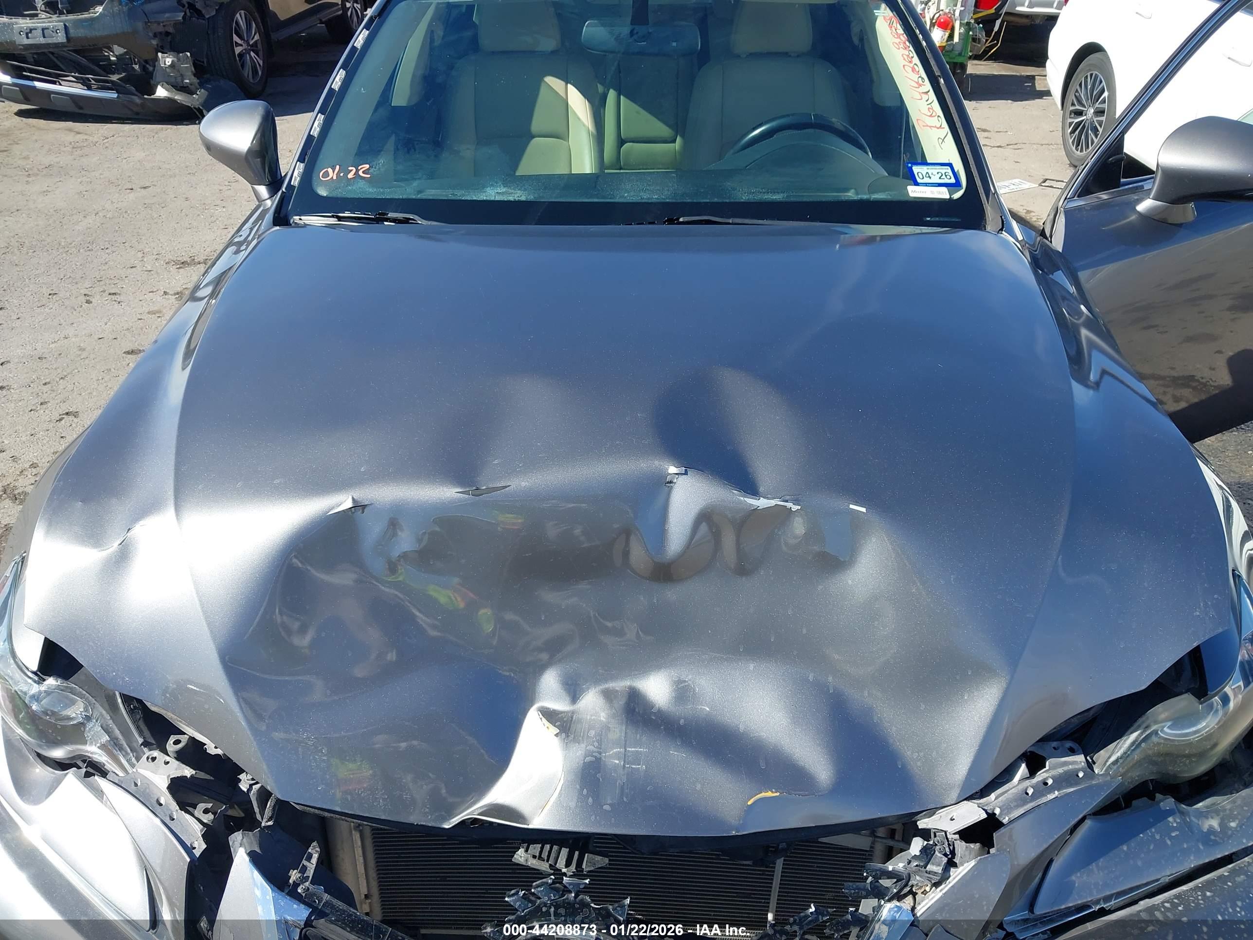 LEXUS IS image 10