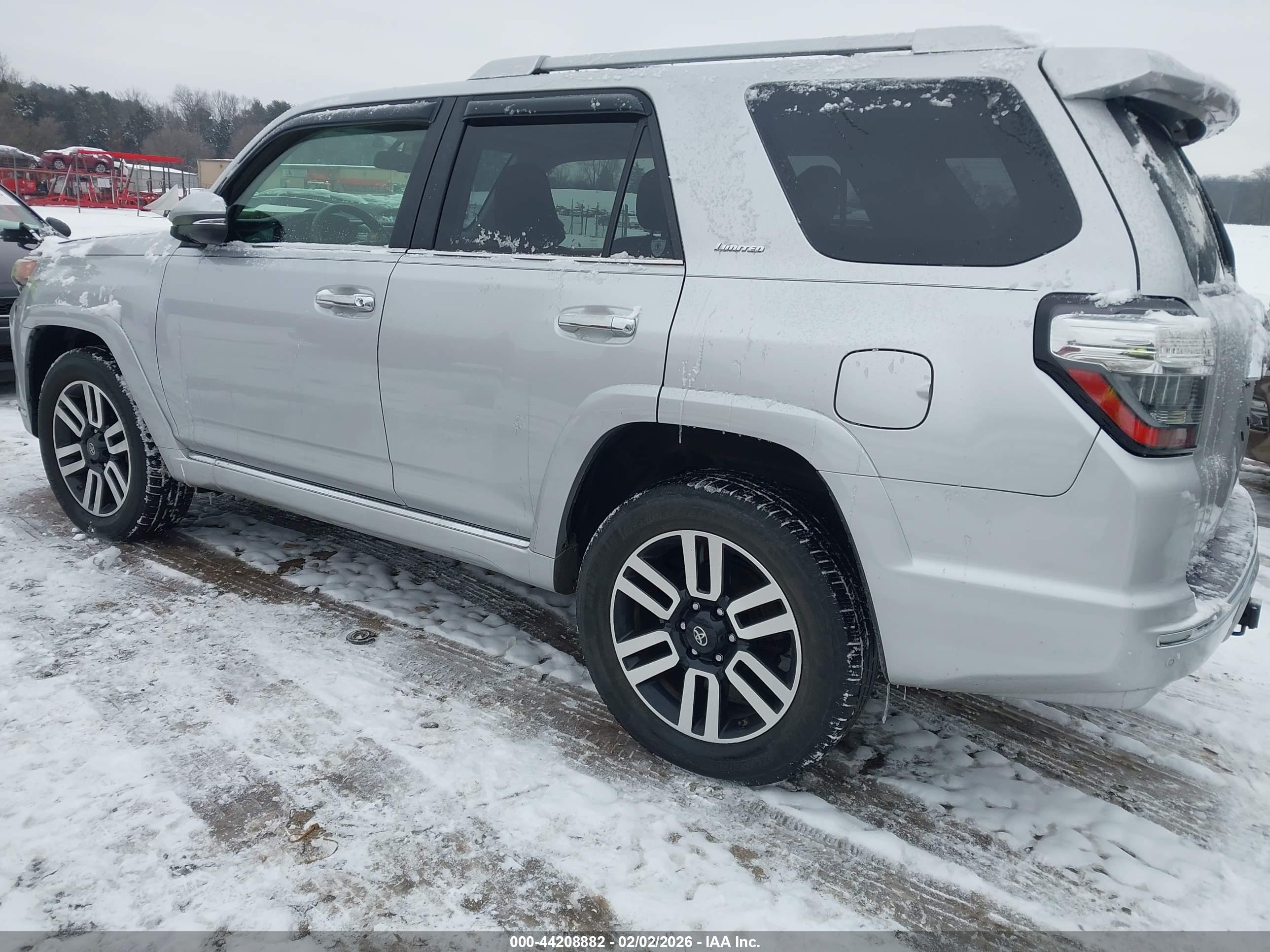 TOYOTA 4RUNNER image 3