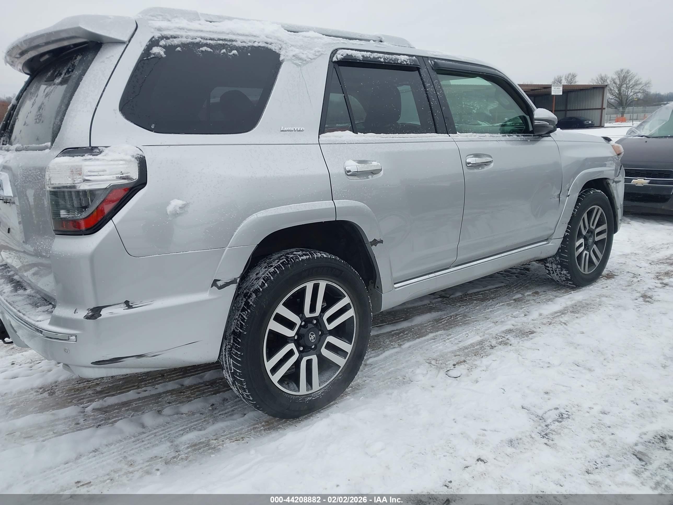 TOYOTA 4RUNNER image 4