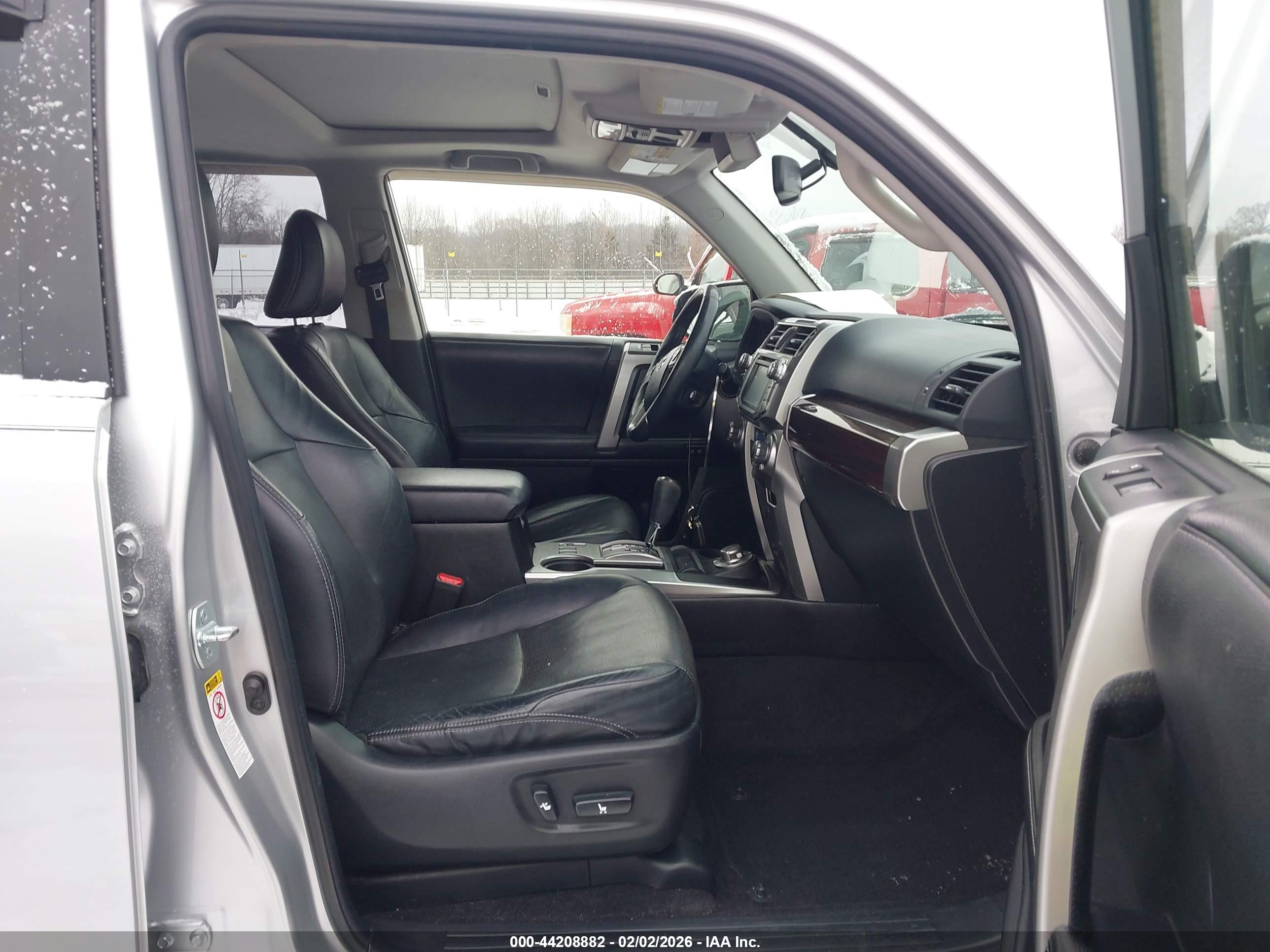 TOYOTA 4RUNNER image 5