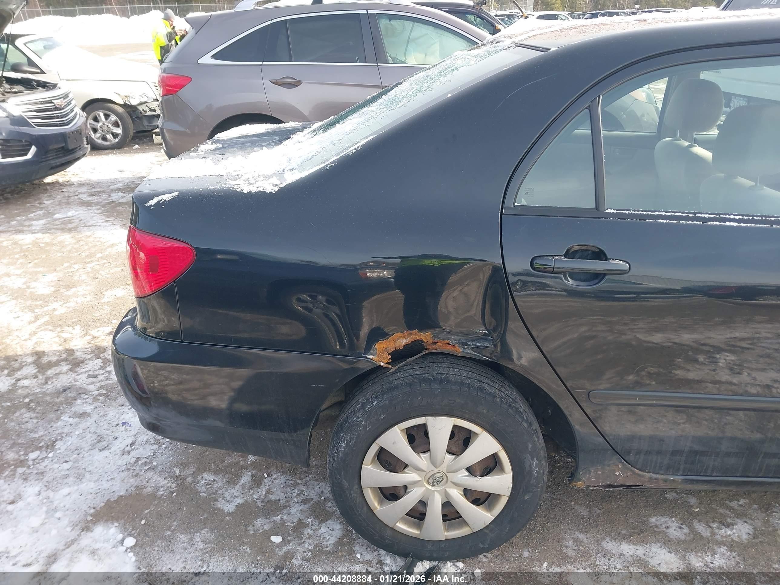 TOYOTA COROLLA image 6