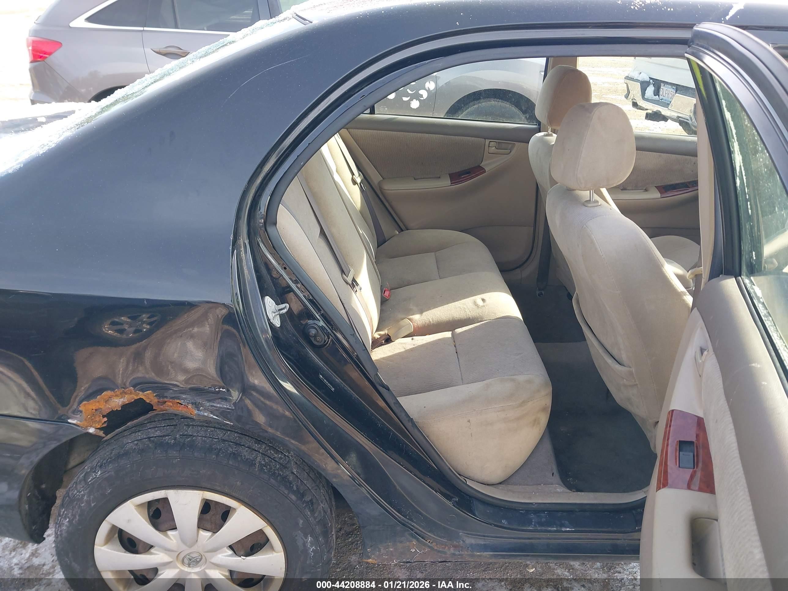 TOYOTA COROLLA image 8