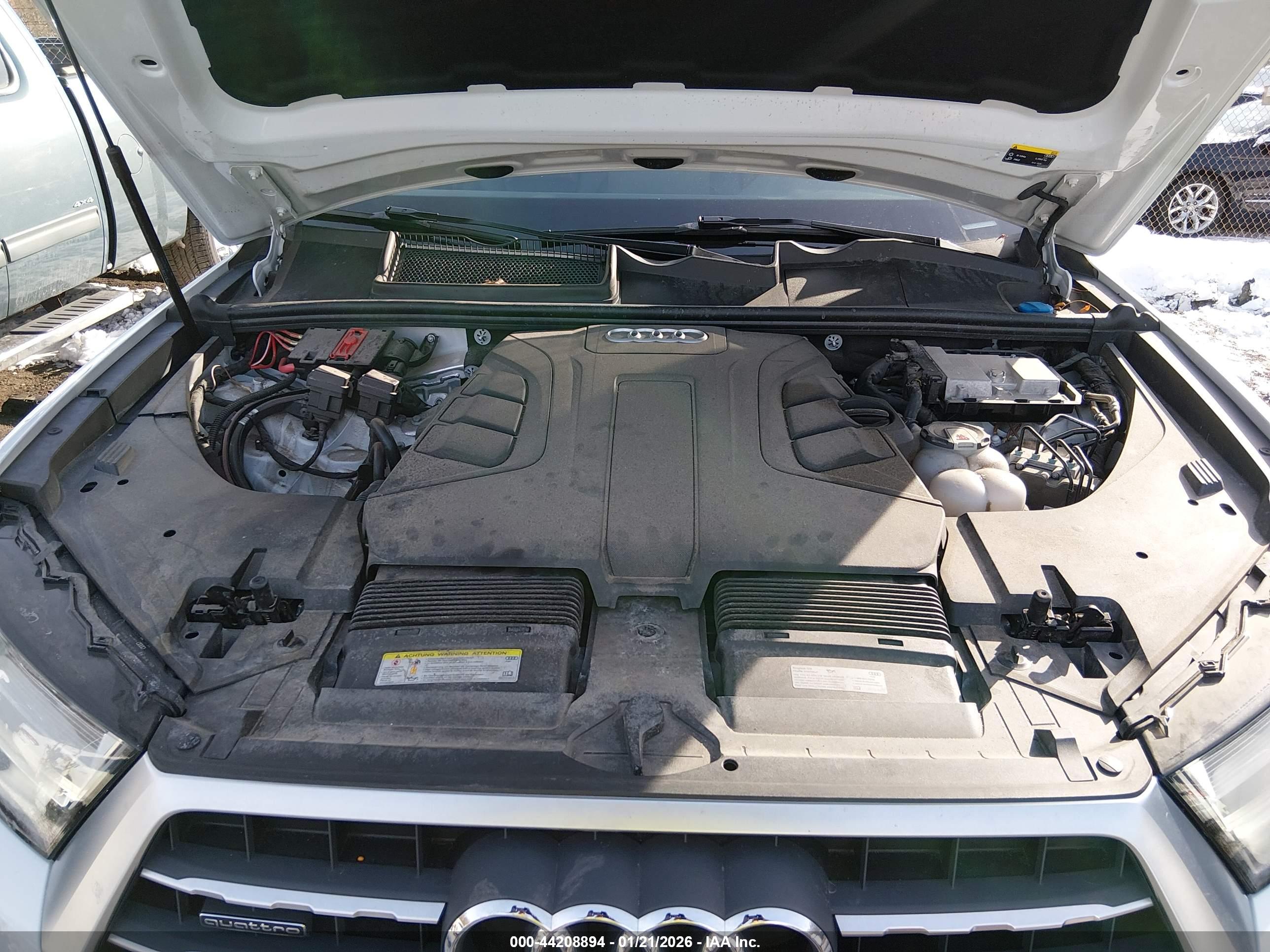 AUDI Q7 image 10