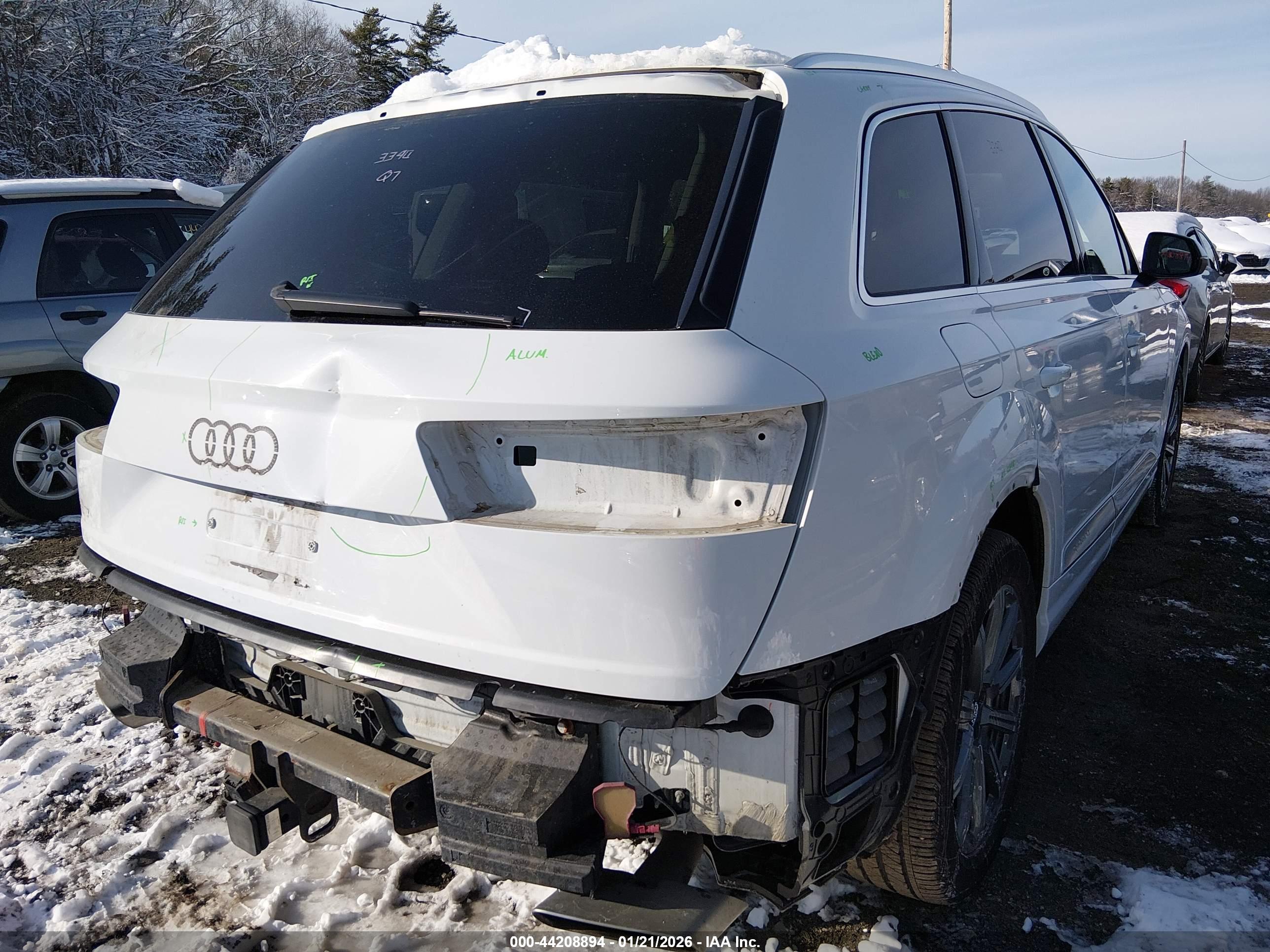 AUDI Q7 image 4