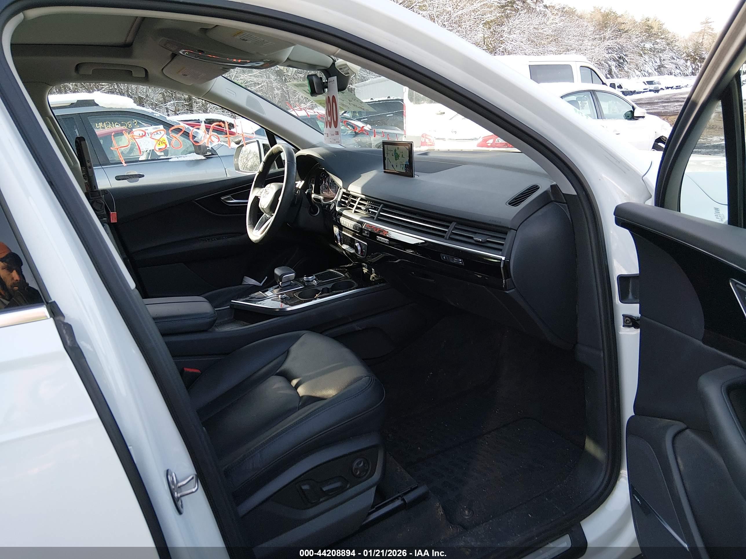 AUDI Q7 image 5