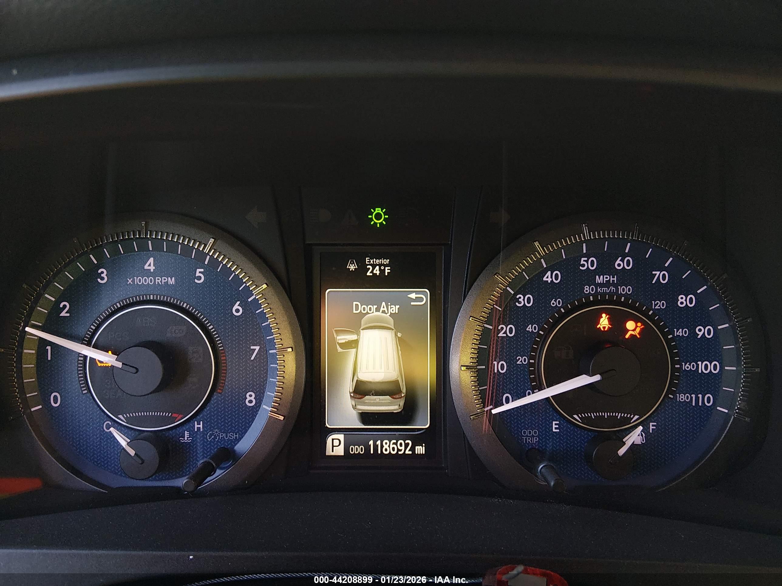 TOYOTA SIENNA image 7