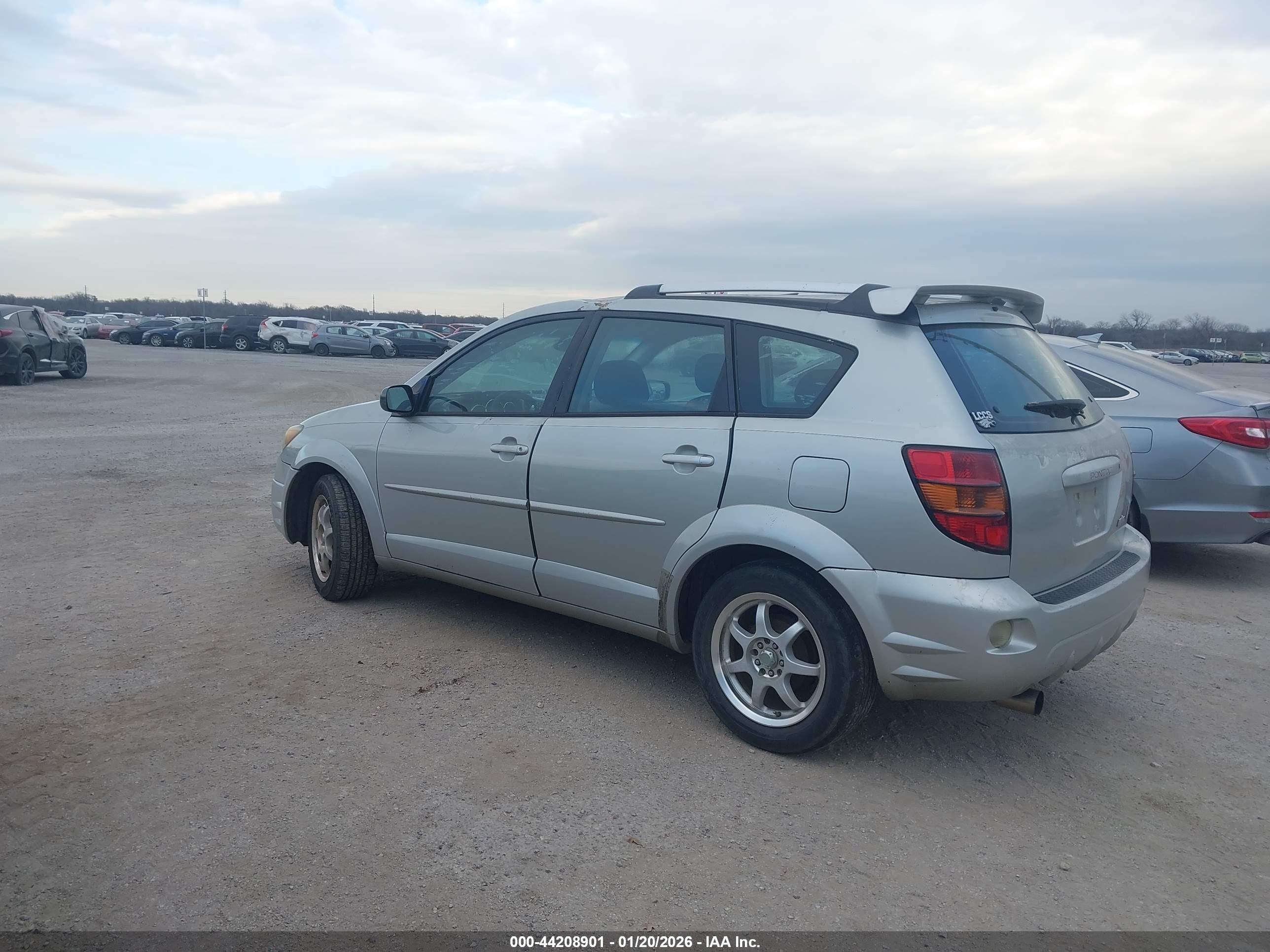 PONTIAC VIBE image 3
