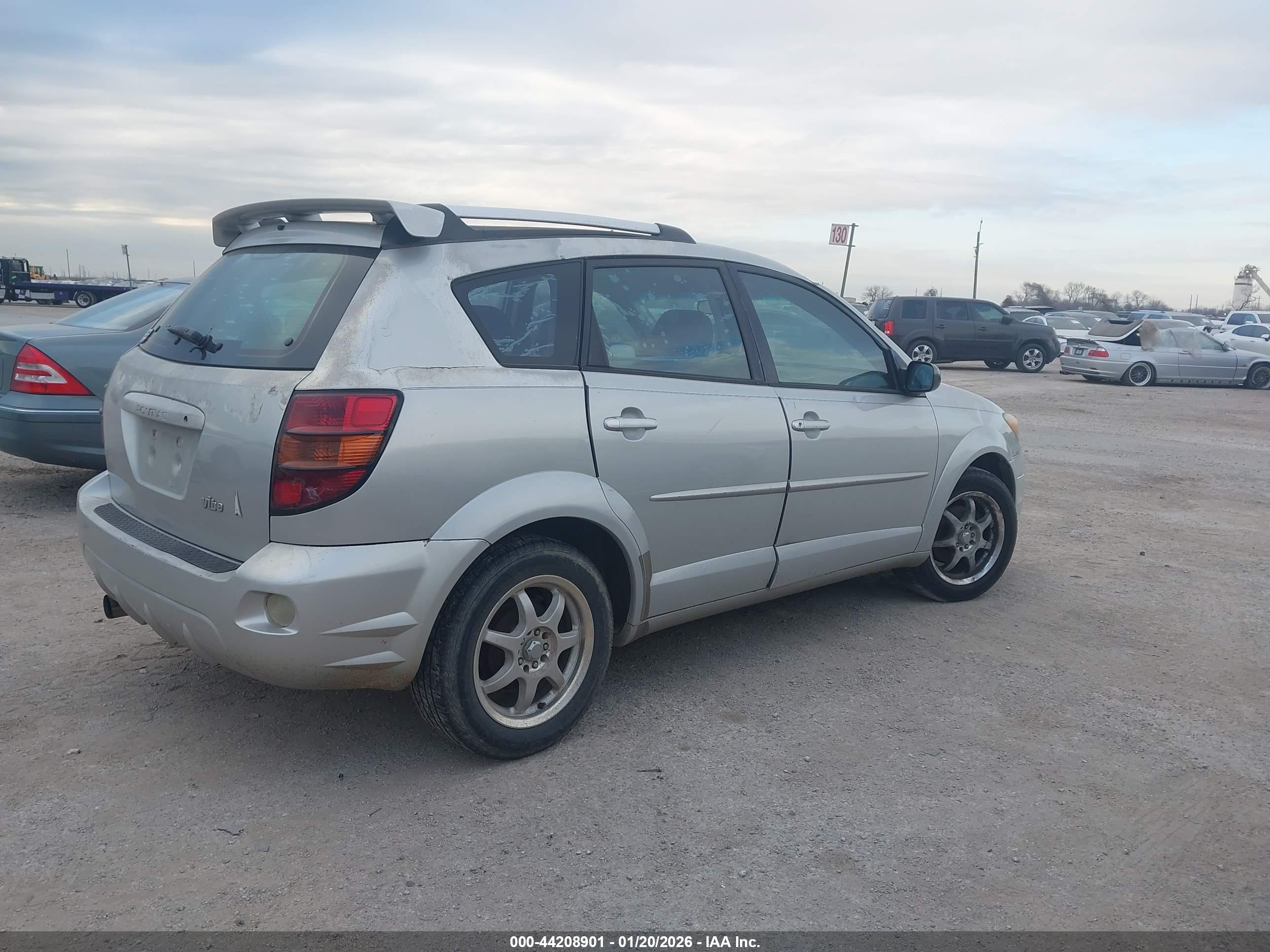 PONTIAC VIBE image 4