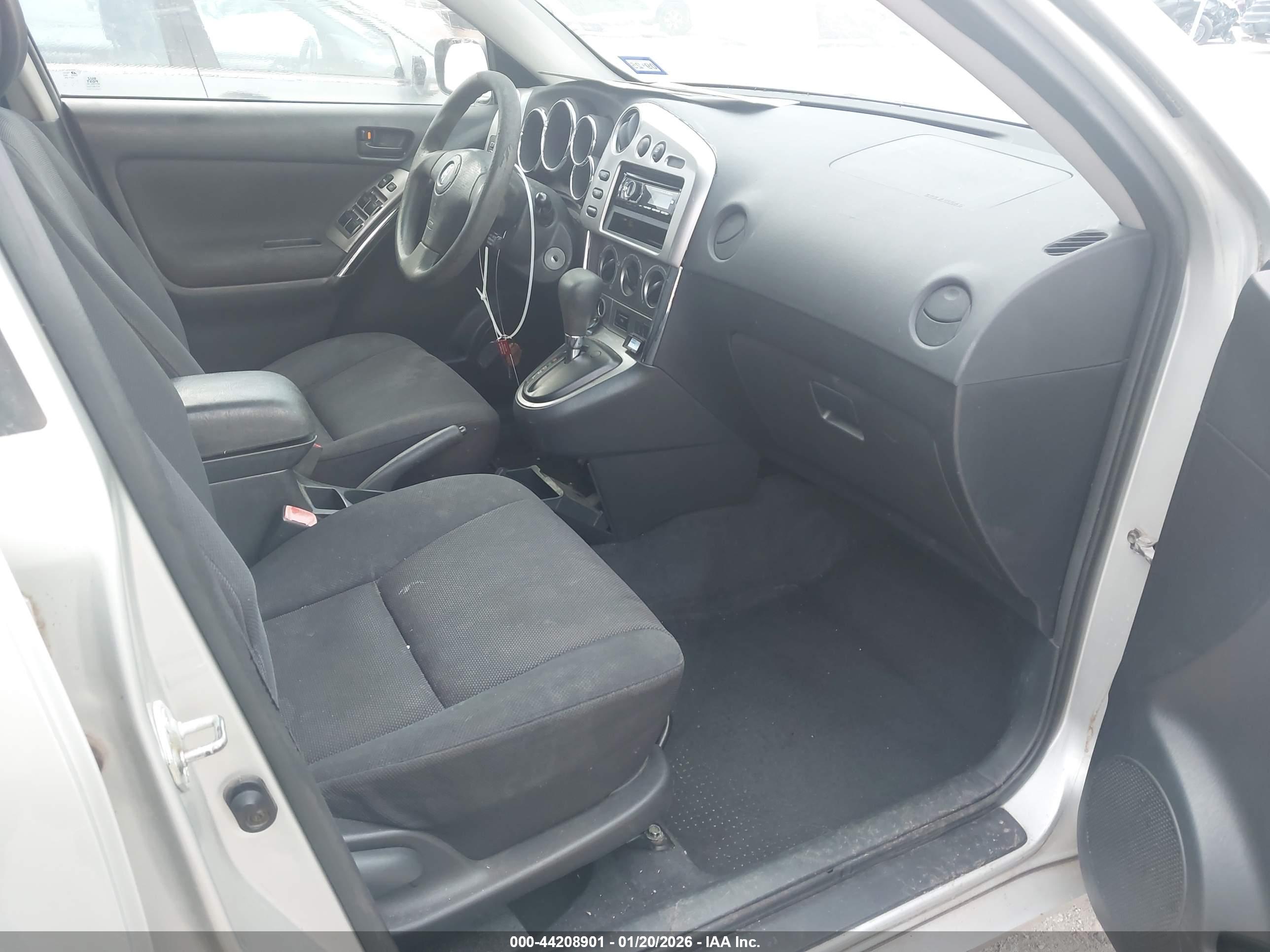 PONTIAC VIBE image 5