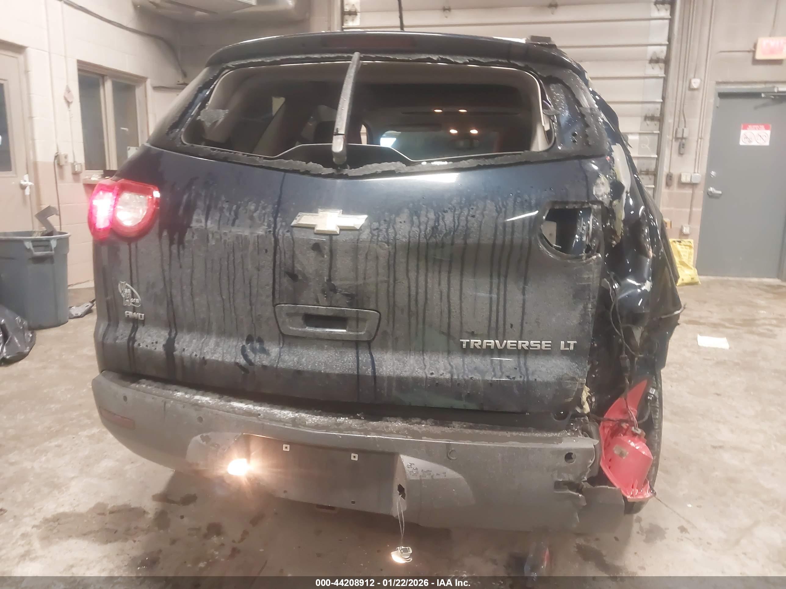 CHEVROLET TRAVERSE image 6