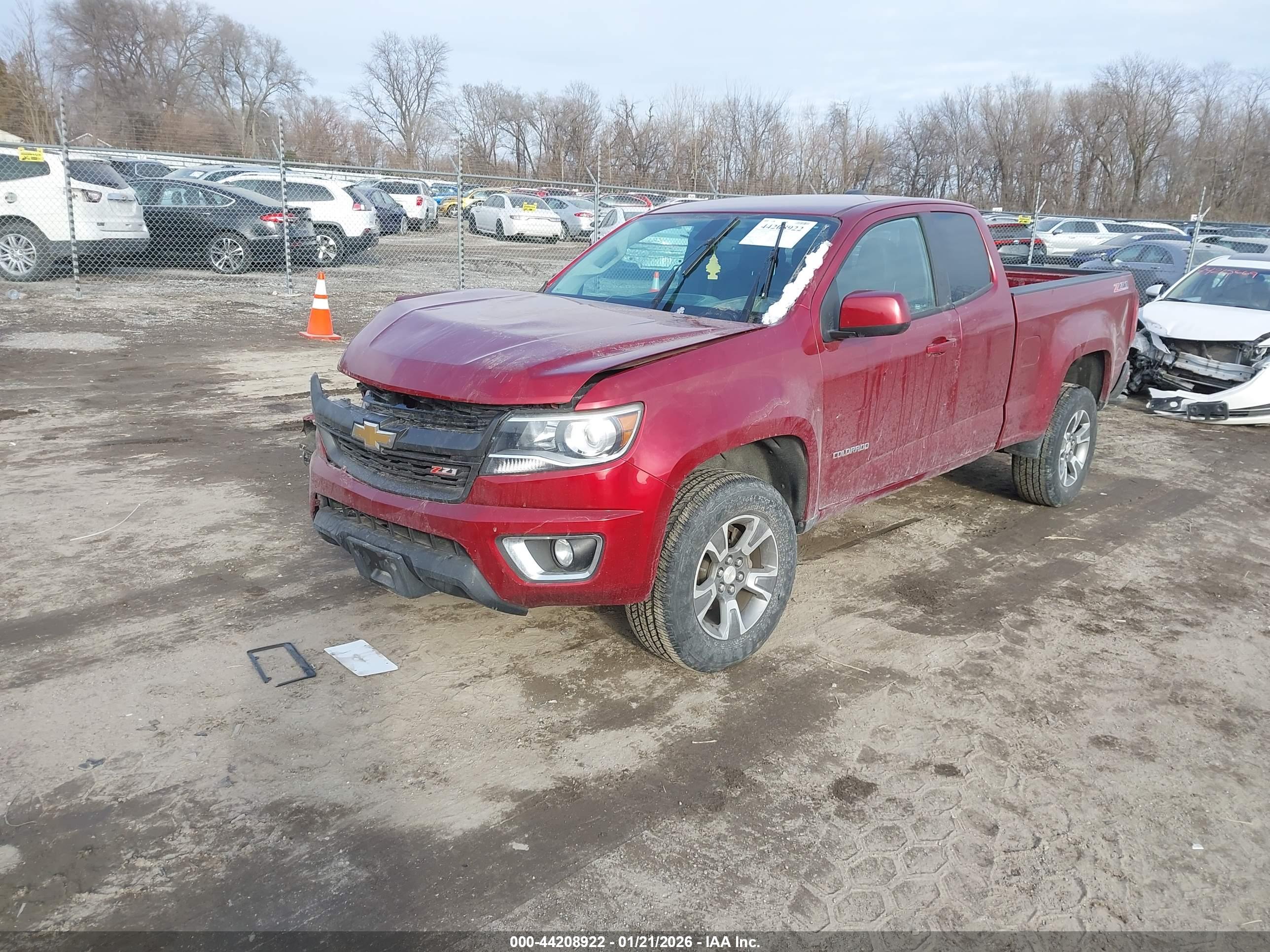 CHEVROLET COLORADO image 2