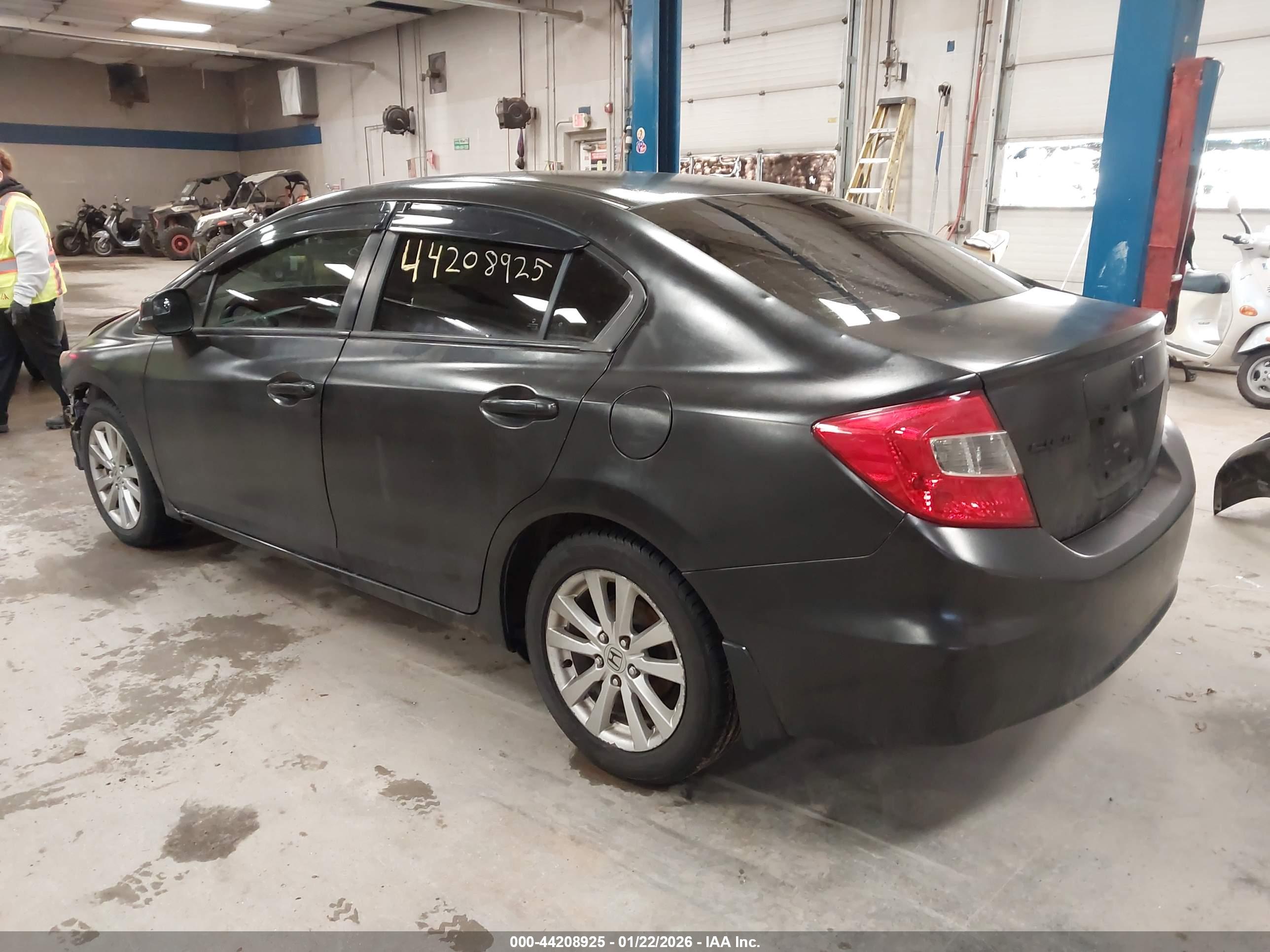 HONDA CIVIC image 3