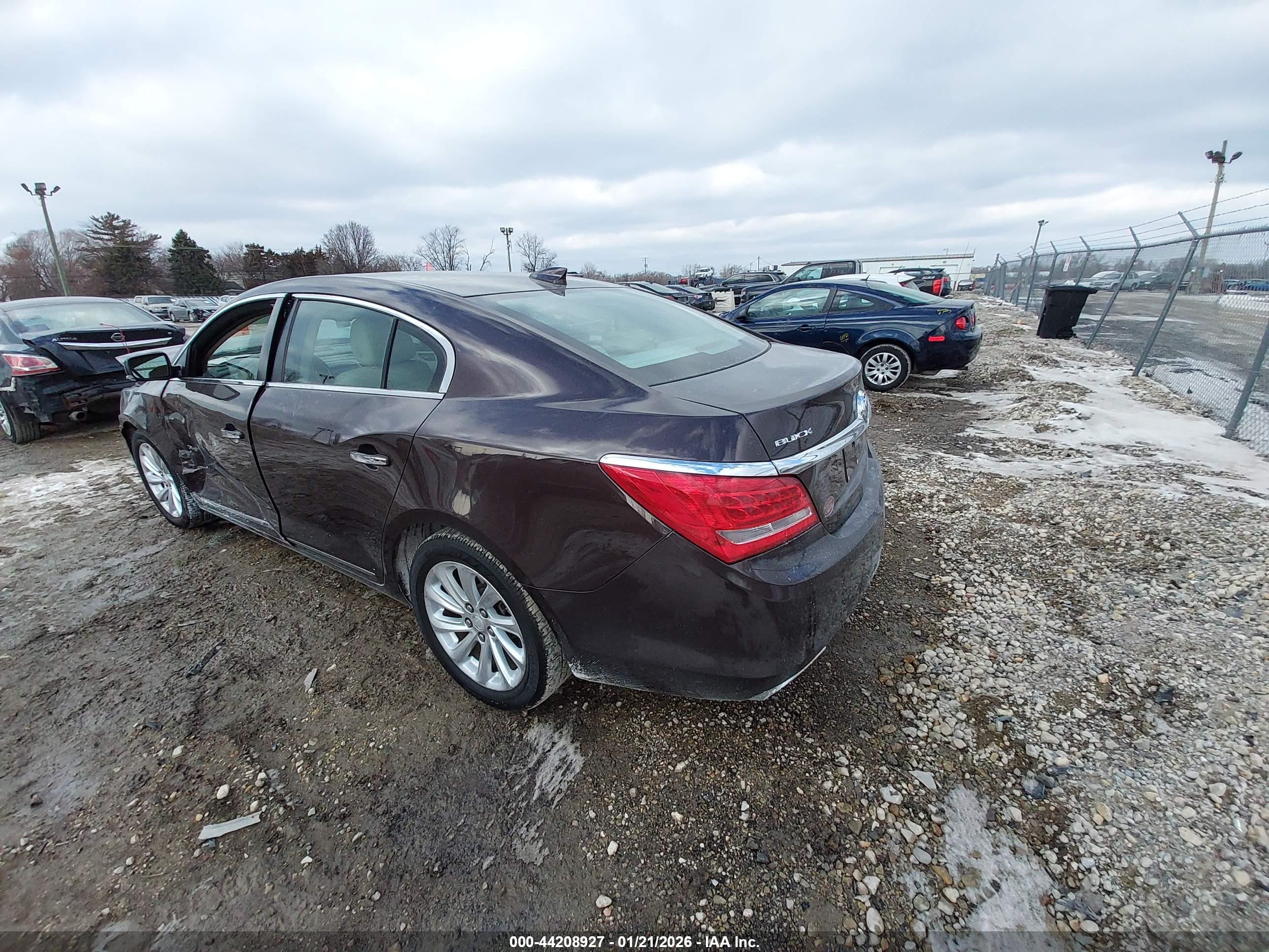 BUICK LACROSSE image 3