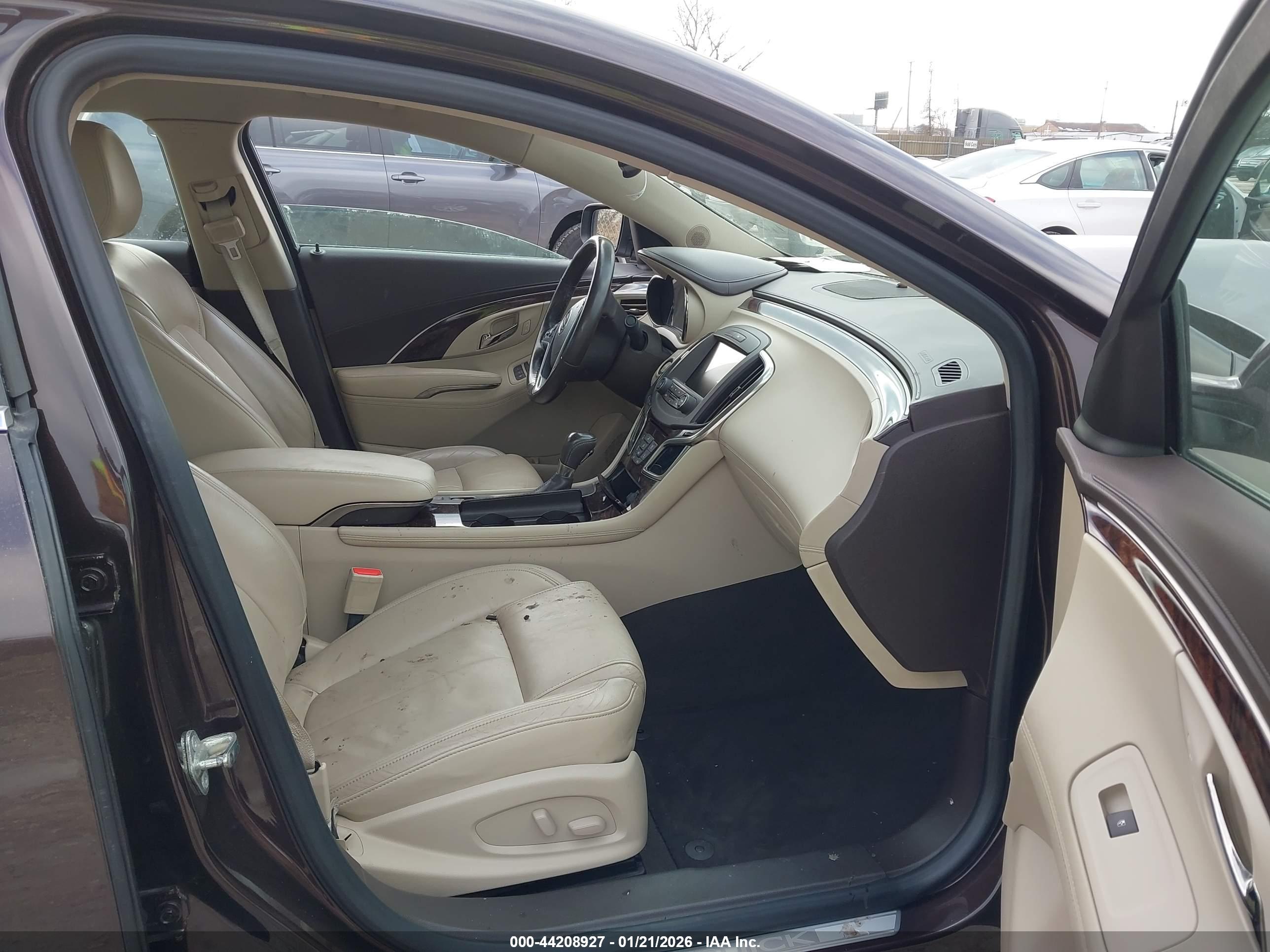 BUICK LACROSSE image 5
