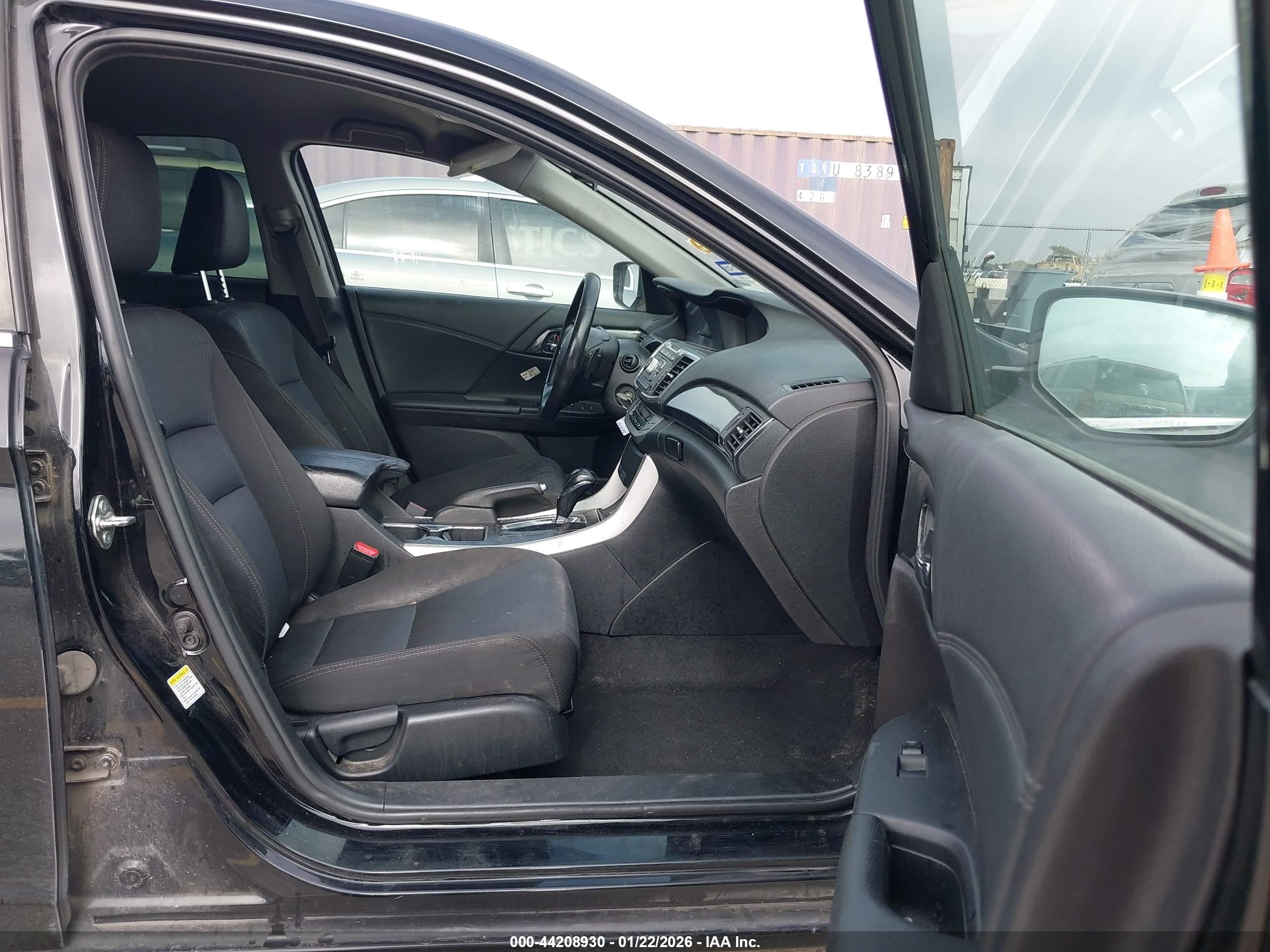 HONDA ACCORD image 5