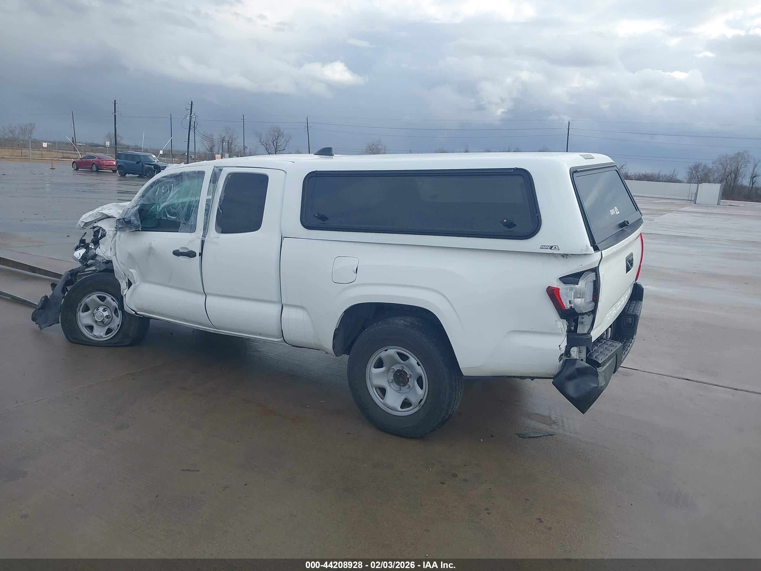 TOYOTA TACOMA image 3