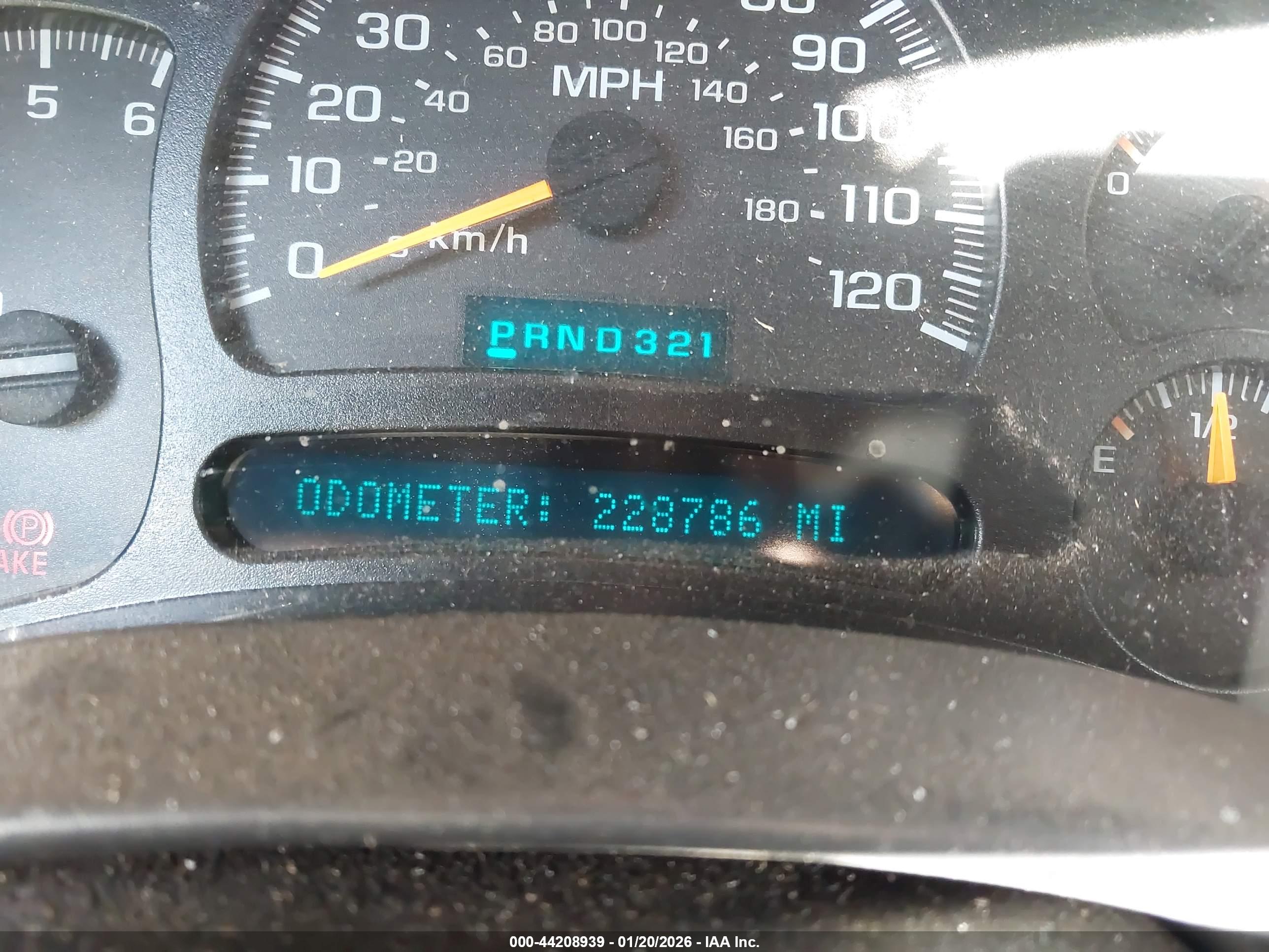 CHEVROLET SILVERADO image 7